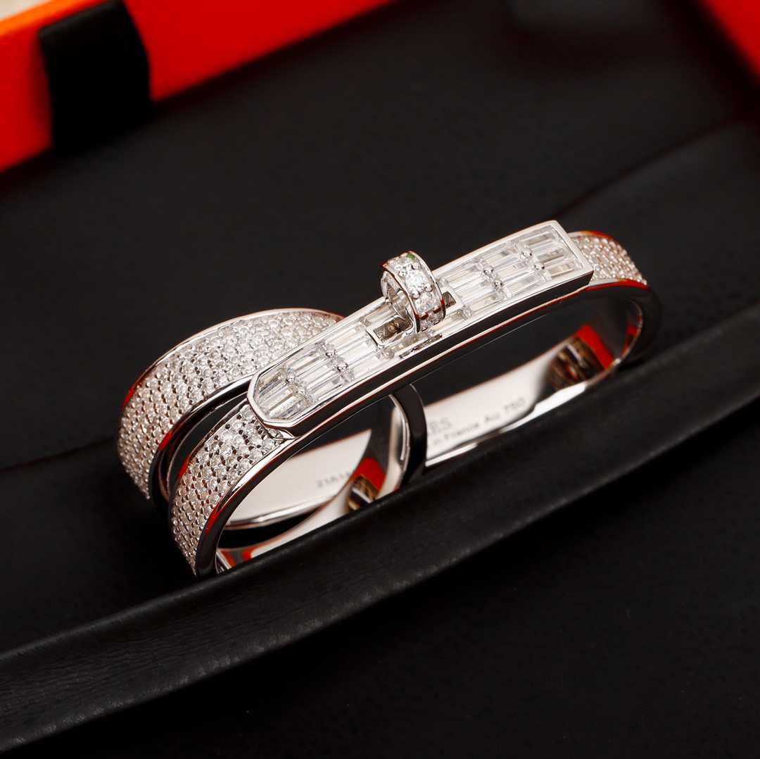 Bagsaaa H**me5 Ring