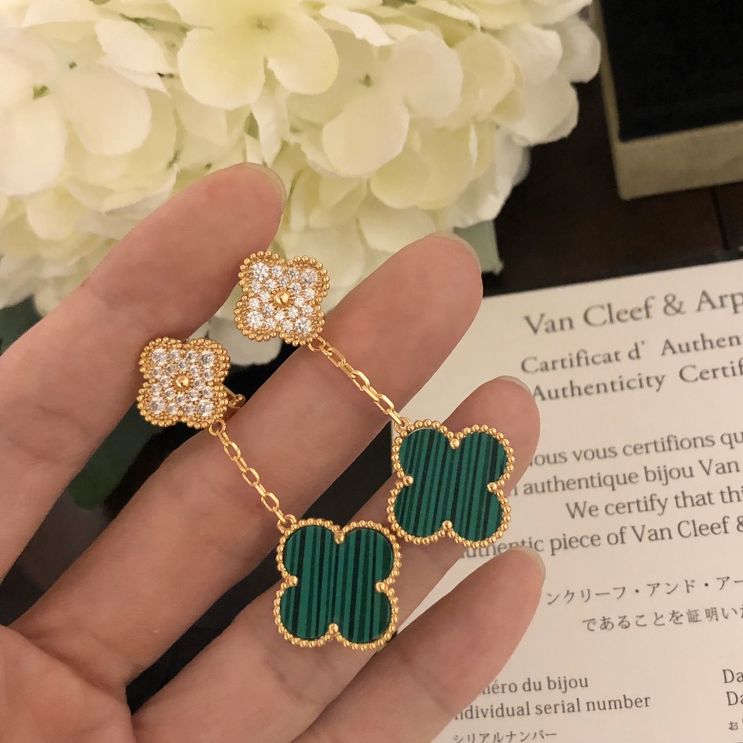 Bagsaaa V*n Cl**f & Arp*1s Alhambra Earrings 2 motif