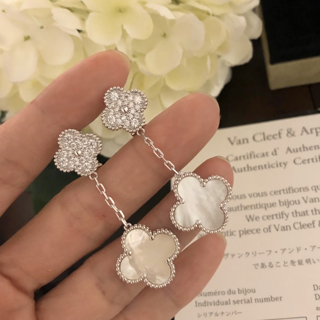 Bagsaaa V*n Cl**f & Arp*1s Alhambra Earrings 2 motif