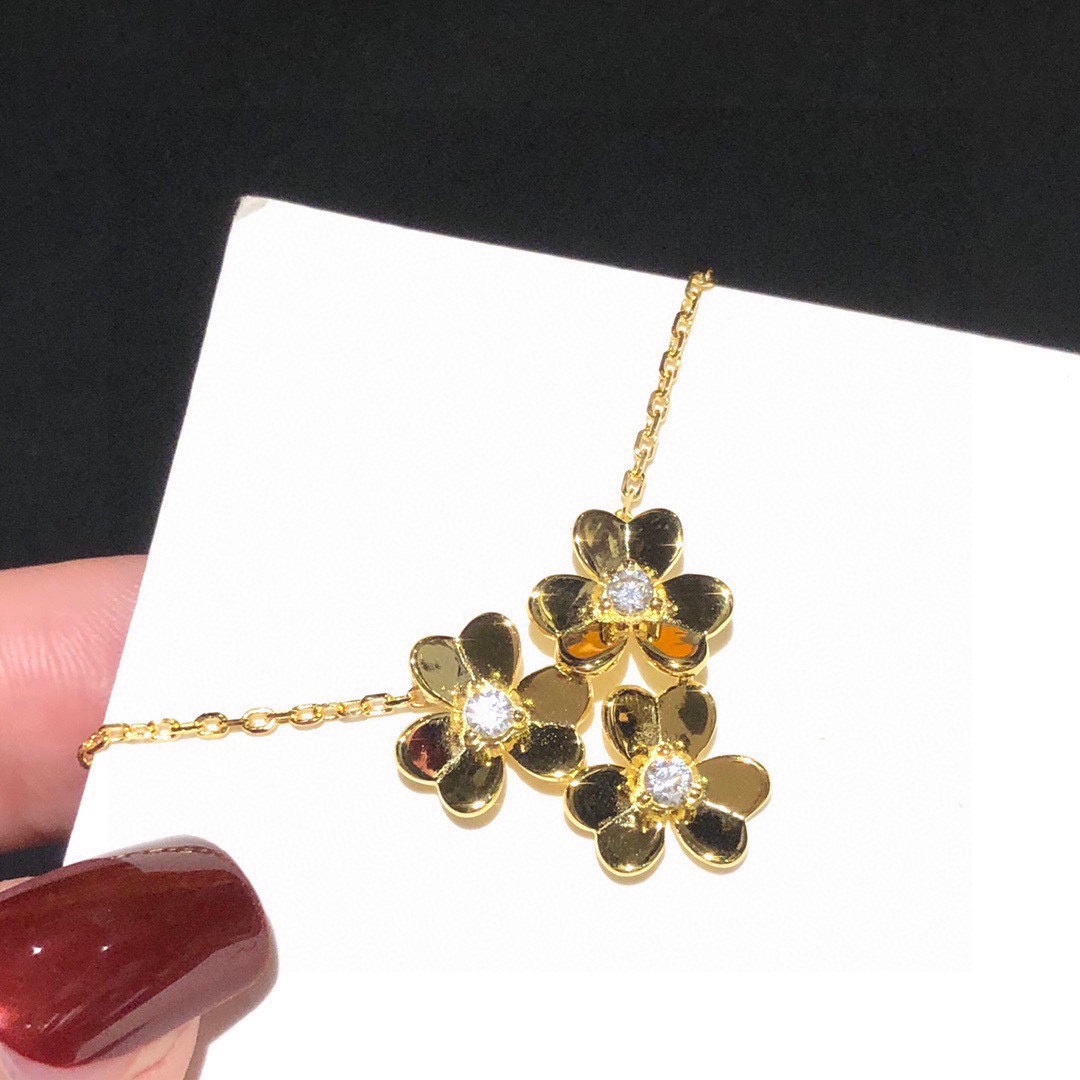 Bagsaaa V*n Cl**f & Arp*1s Frivole 3 flowers necklace