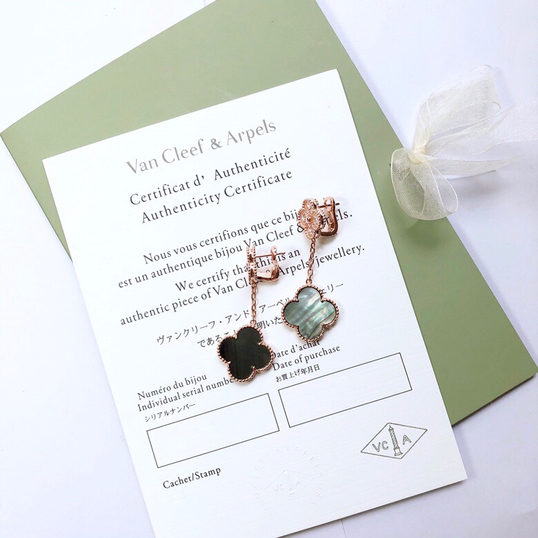Bagsaaa V*n Cl**f & Arp*1s Alhambra Earrings 2 motif 02