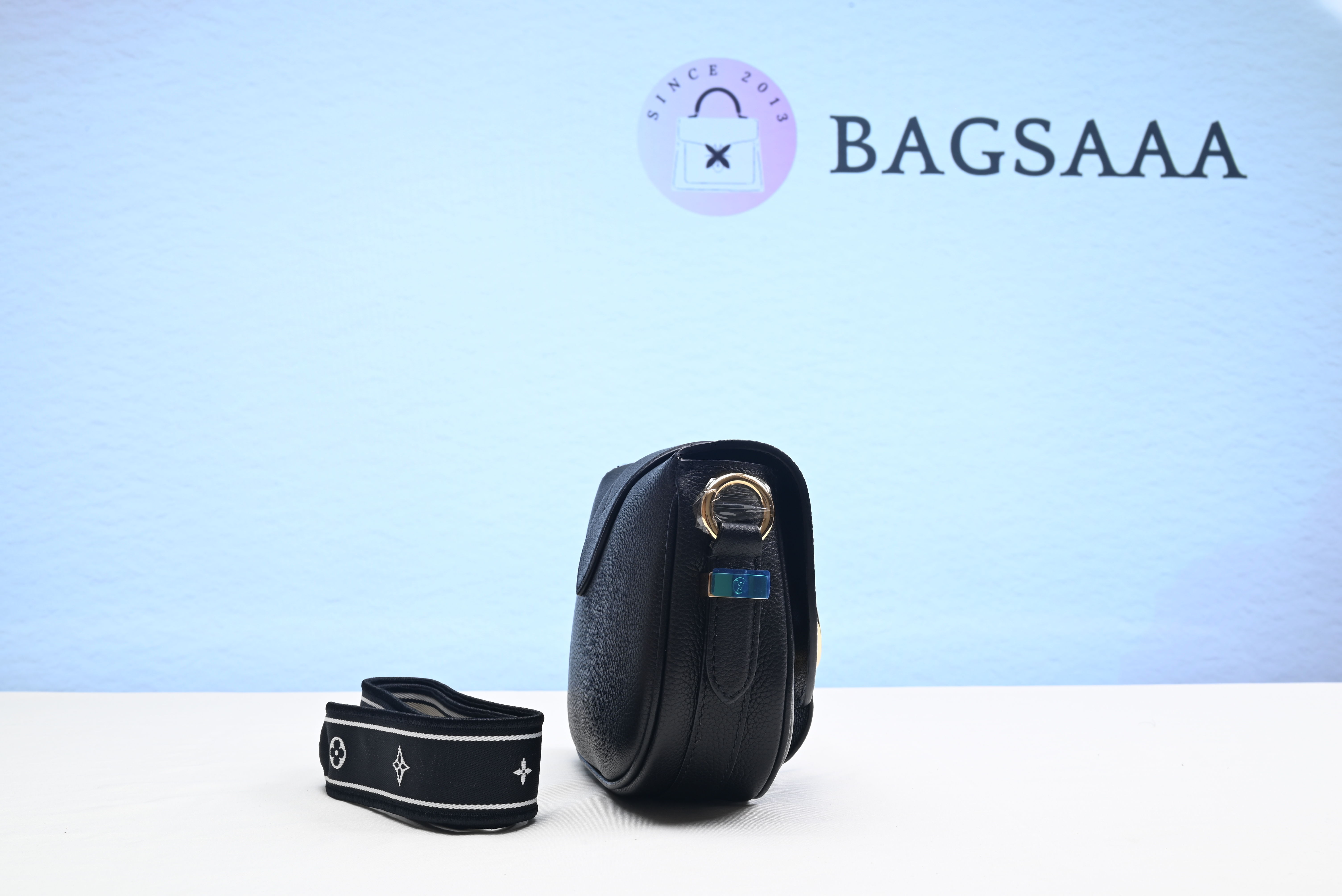 Bagsaaa L0vis Vvtt0n LV Pont 9 Soft PM Black - 21x15x6cm