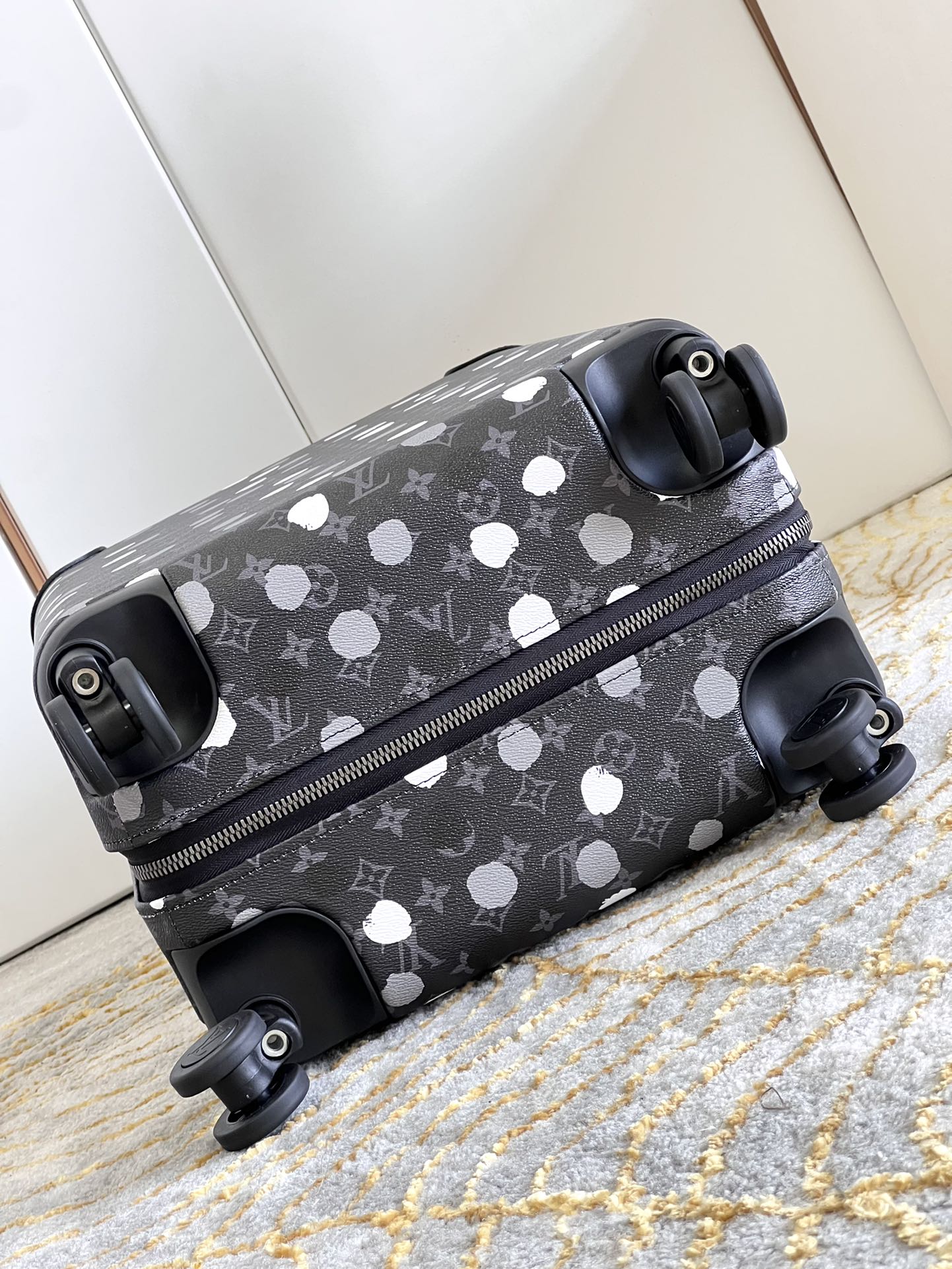 Bagsaaa L0vis Vvtt0nLV x YK Horizon 55 Black and silver Rolling Luggage - M10122