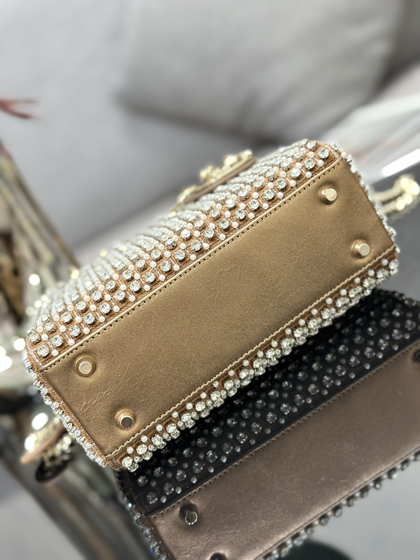Bagsaaa D10r Lady Mini Brown Crystal 17cm