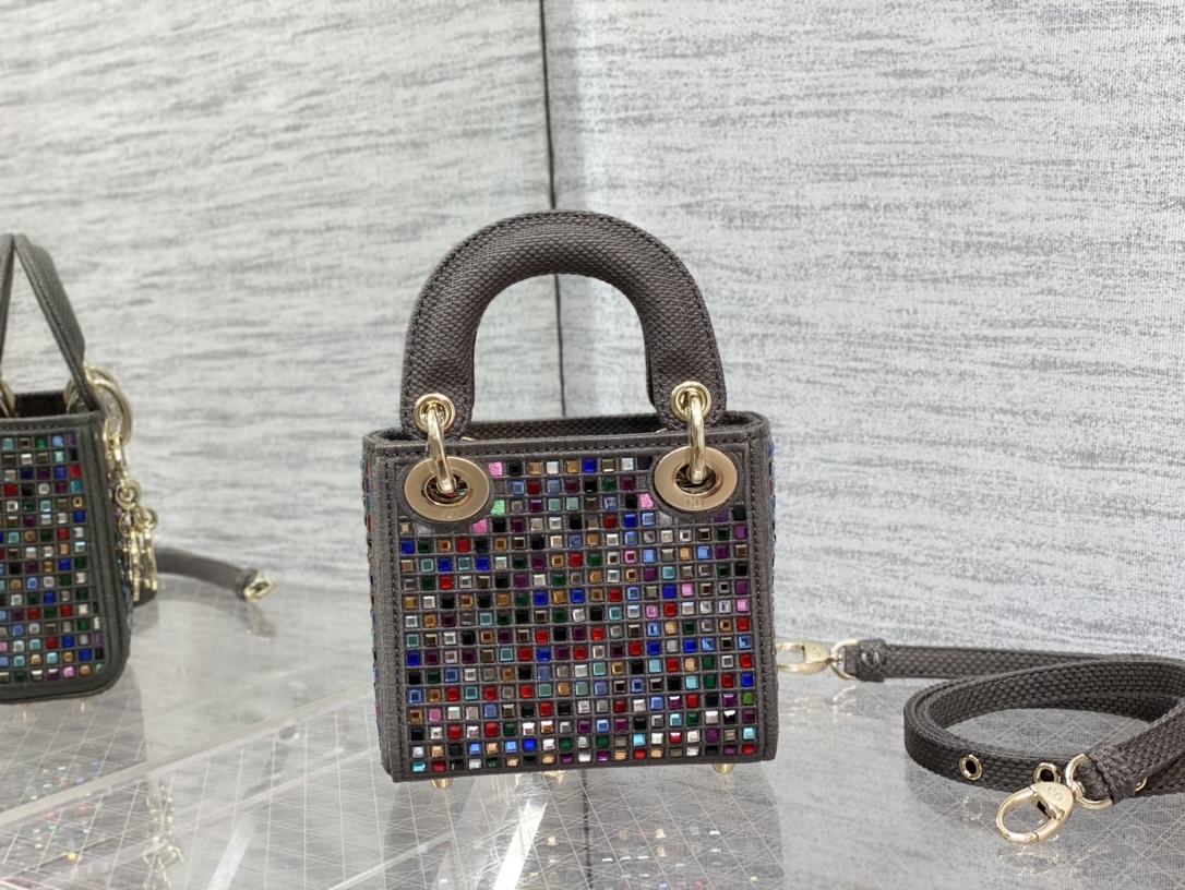 Bagsaaa D10r Lady Micro Grey Metallic - 12 x 10.2 x 5 cm