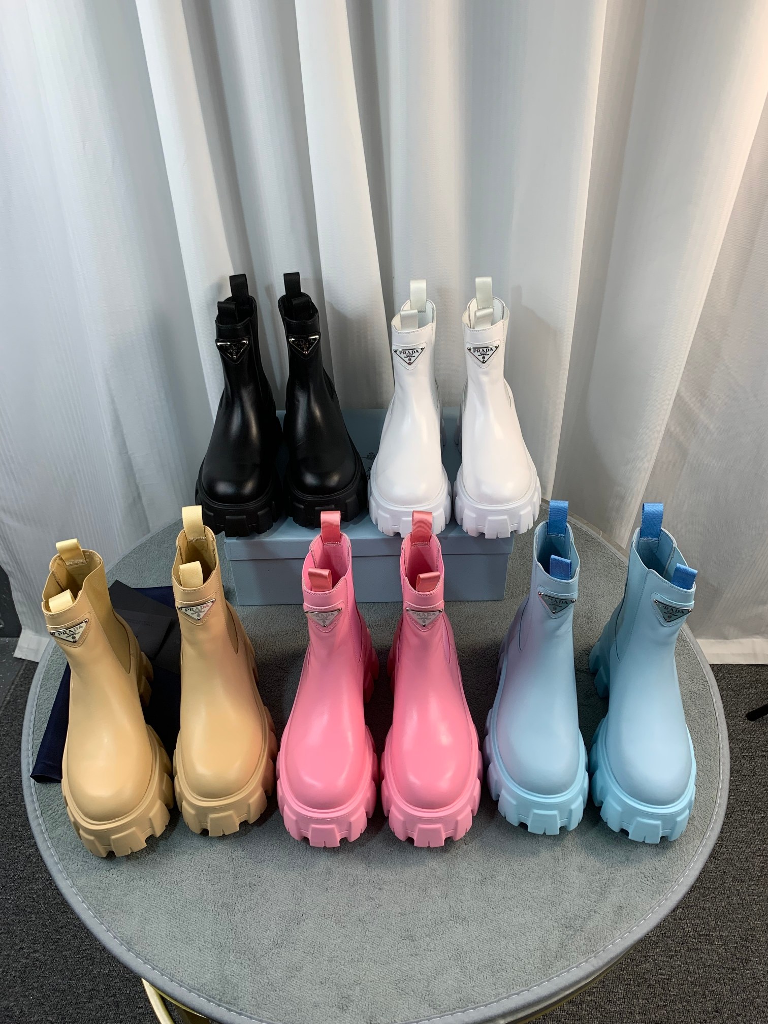 Bagsaaa Pra*a Monolith brushed leather boots Pra*a Logo