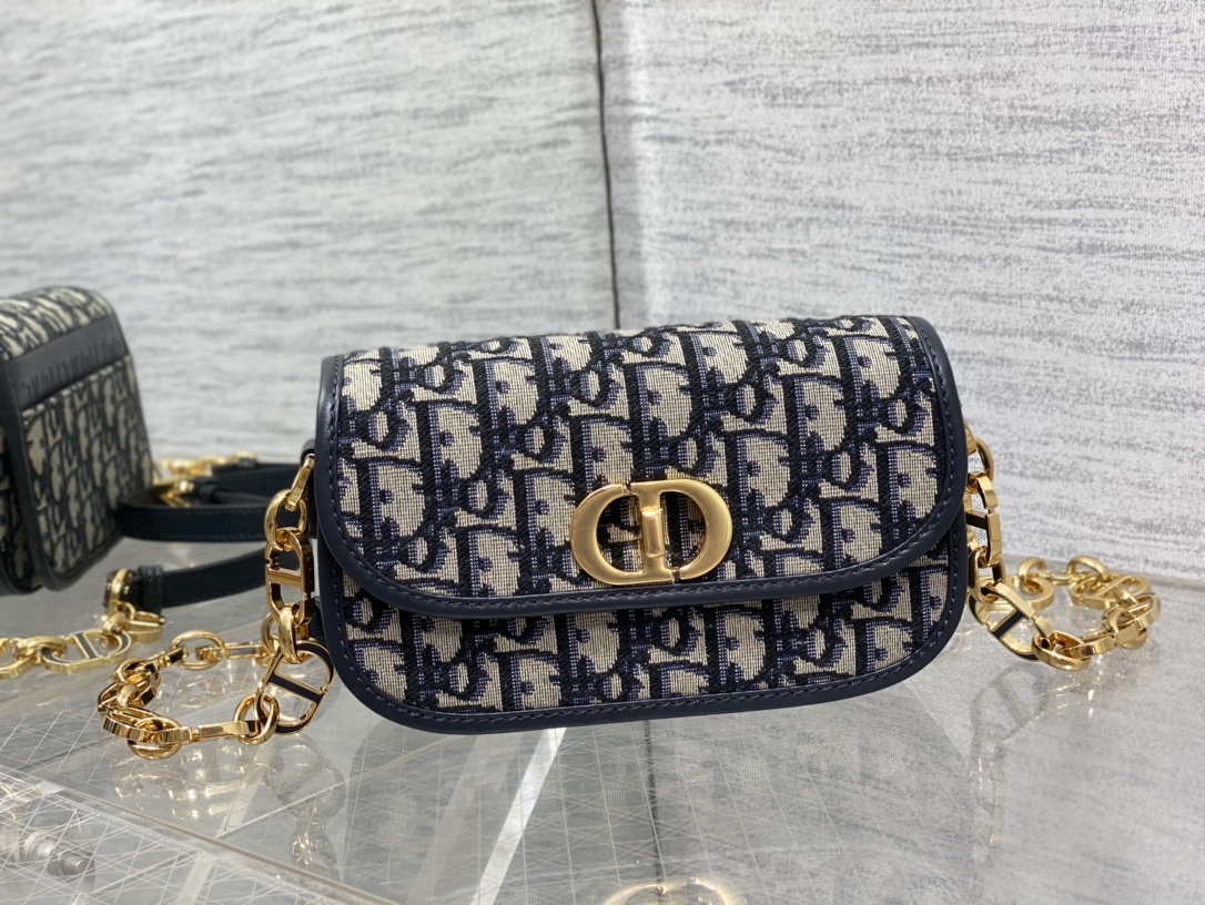 Bagsaaa D10r Montaigne Messenger Oblique Bag - 18*4.5*10cm