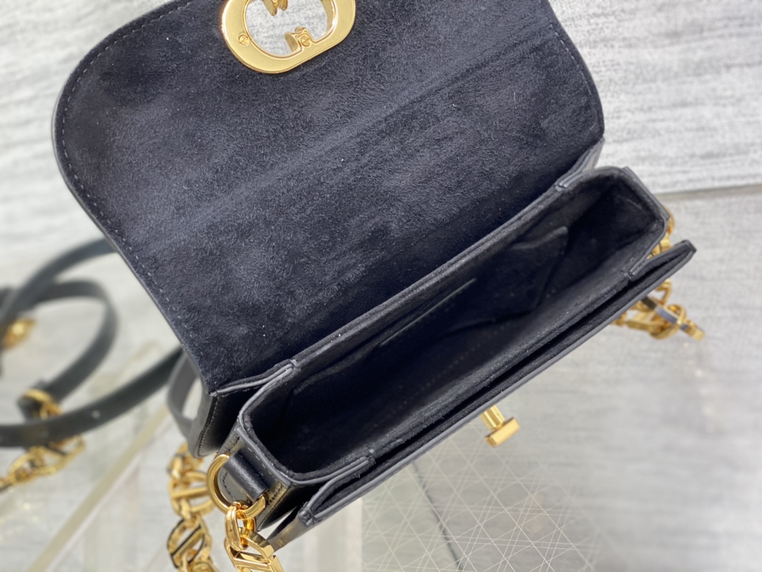 Bagsaaa D10r Montaigne Messenger Black Bag - 18*4.5*10cm
