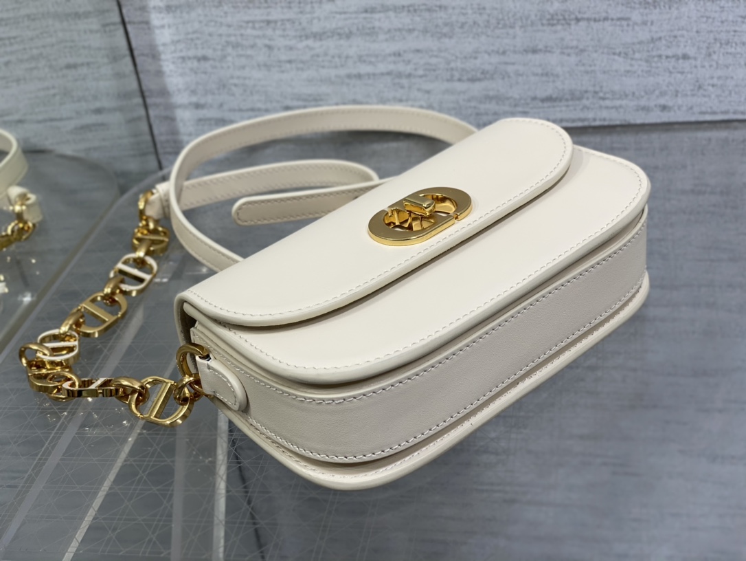Bagsaaa D10r Montaigne Messenger White Bag - 18*4.5*10cm