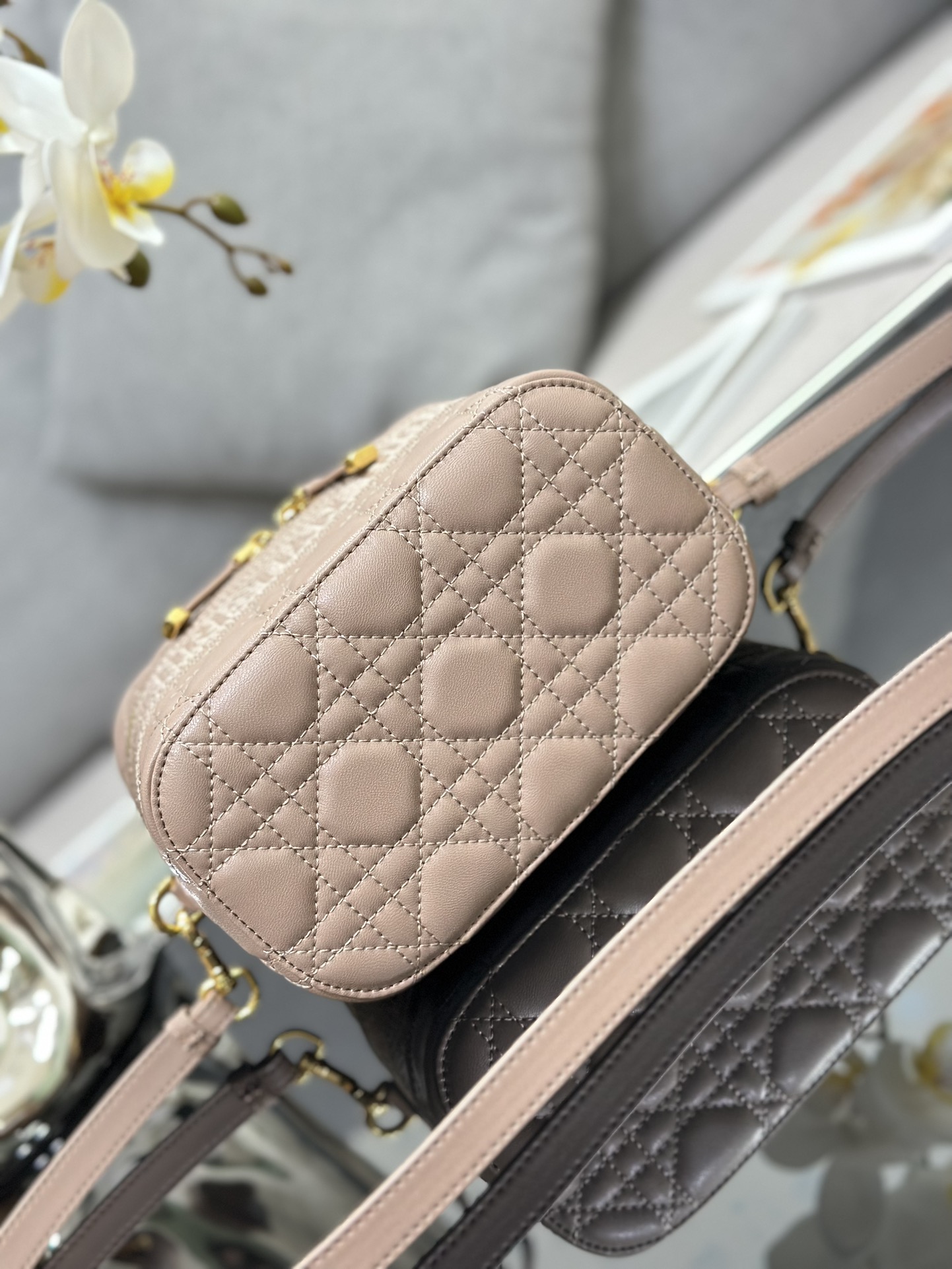 Bagsaaa D10r Small D10r Travel Vanity Pink Bag - 18.5 x 13 x 10.5cm