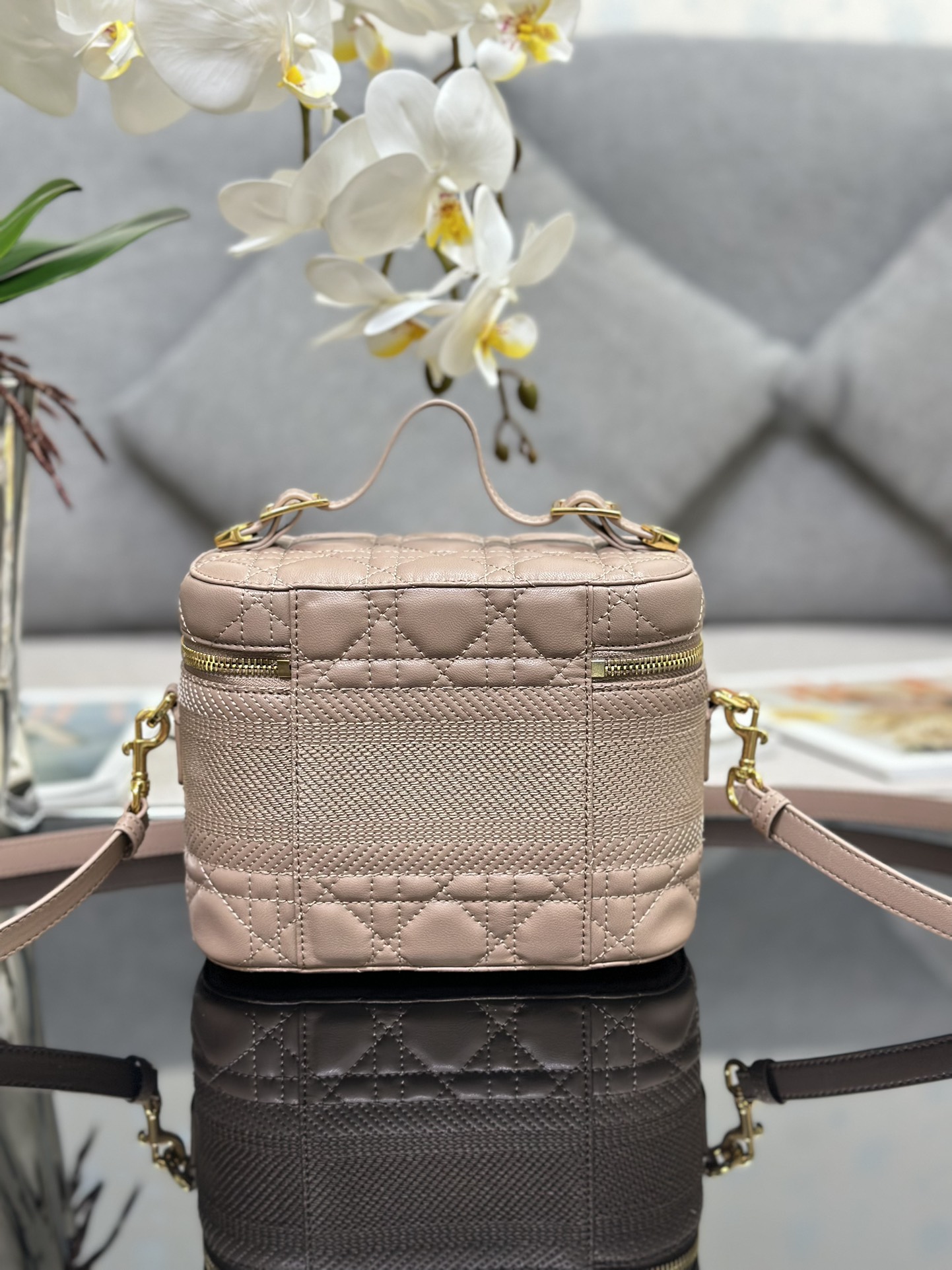 Bagsaaa D10r Small D10r Travel Vanity Pink Bag - 18.5 x 13 x 10.5cm