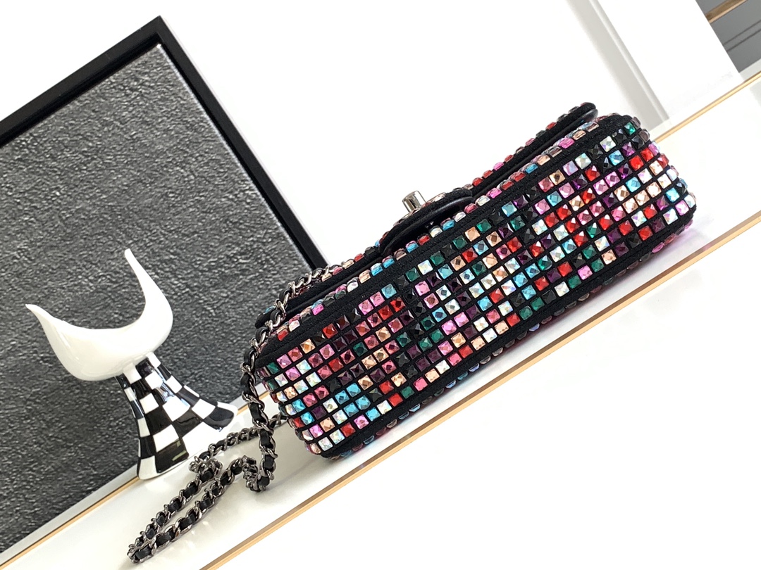 Bagsaaa Ch**el Flap Lambskin, Crystal & Ruthenium-finish metal Bag - 13 × 20 × 6 cm