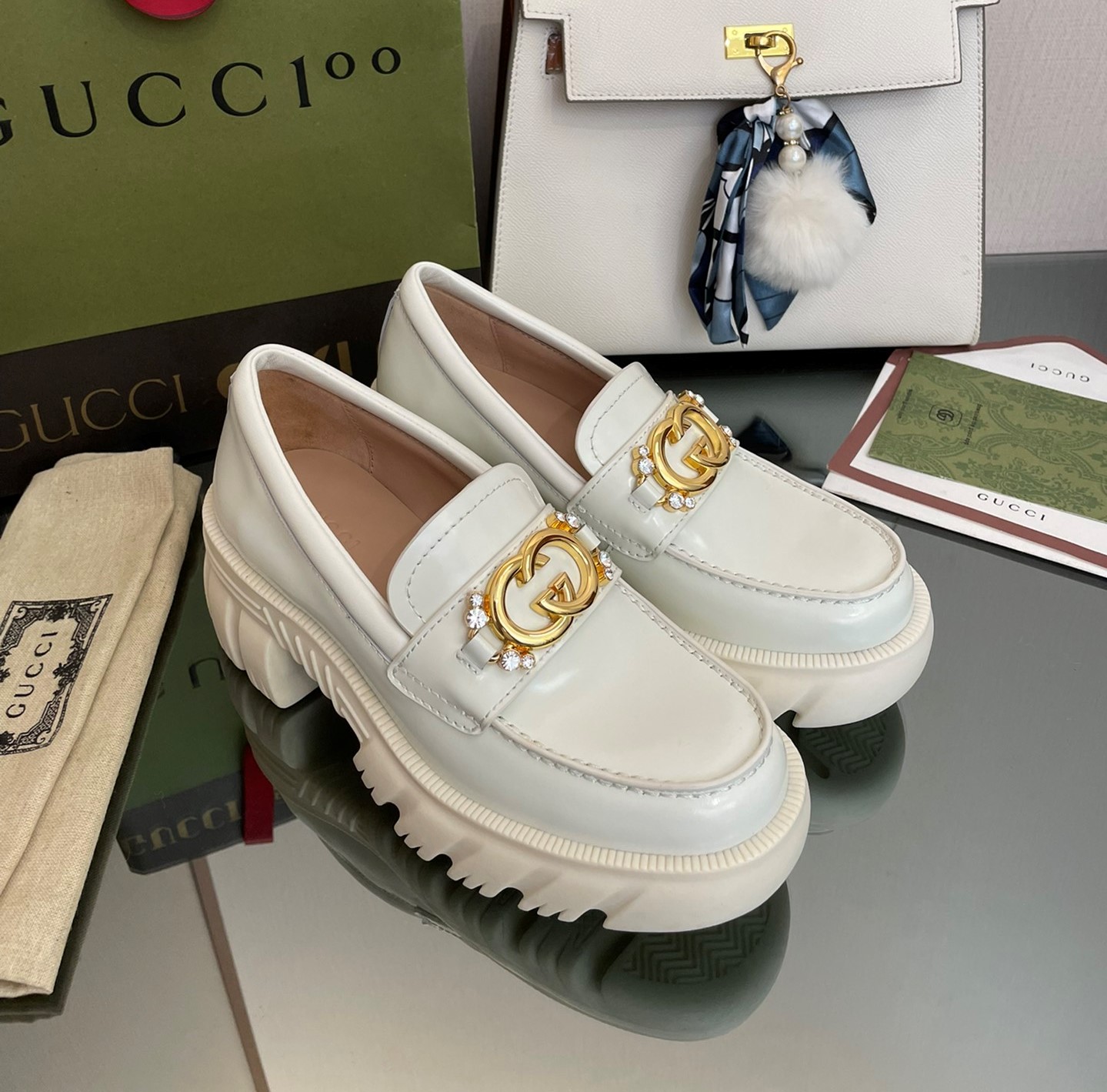 Bagsaaa Gvc*1 LUG SOLE LOAFER White