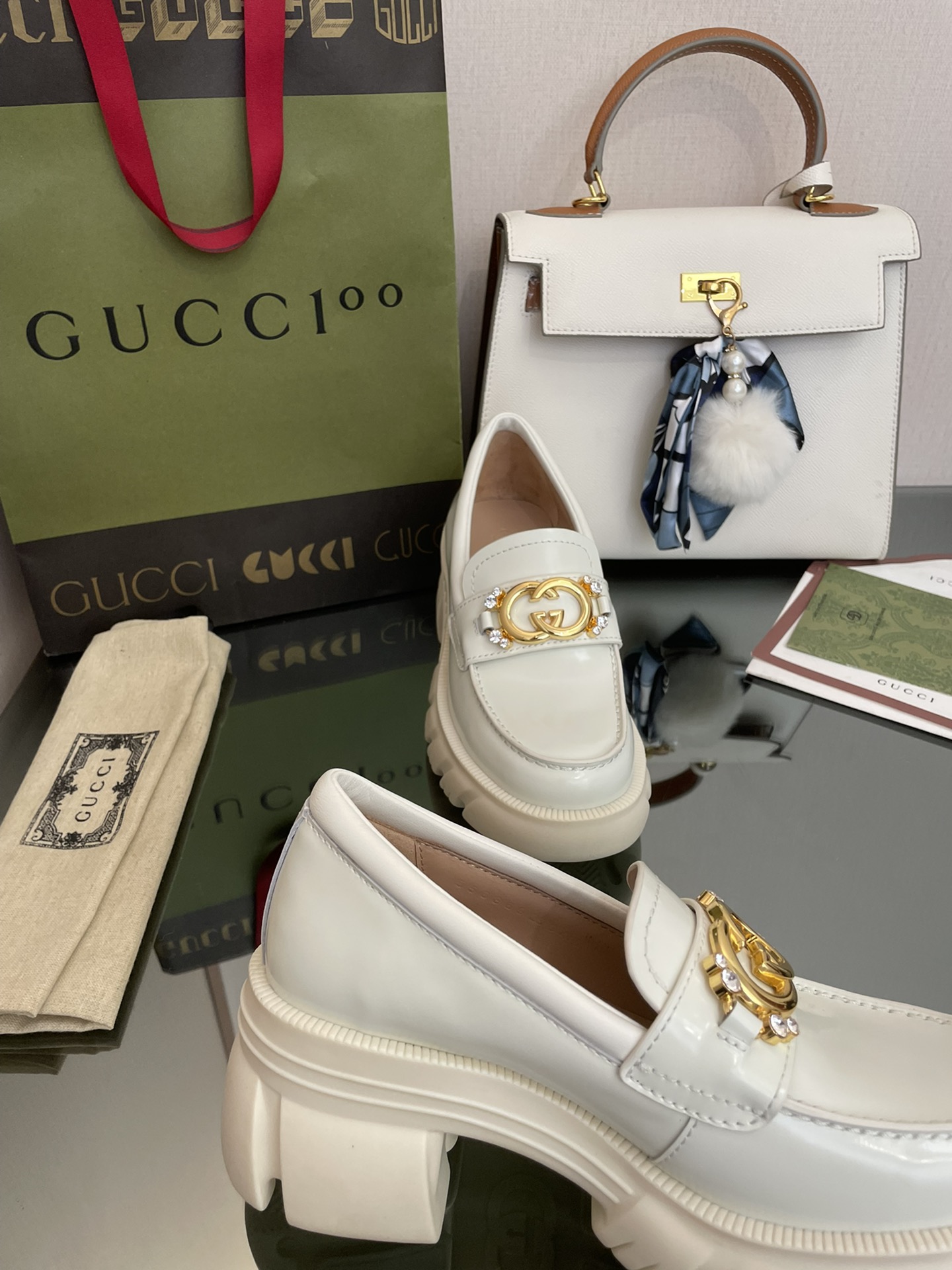 Bagsaaa Gvc*1 LUG SOLE LOAFER White