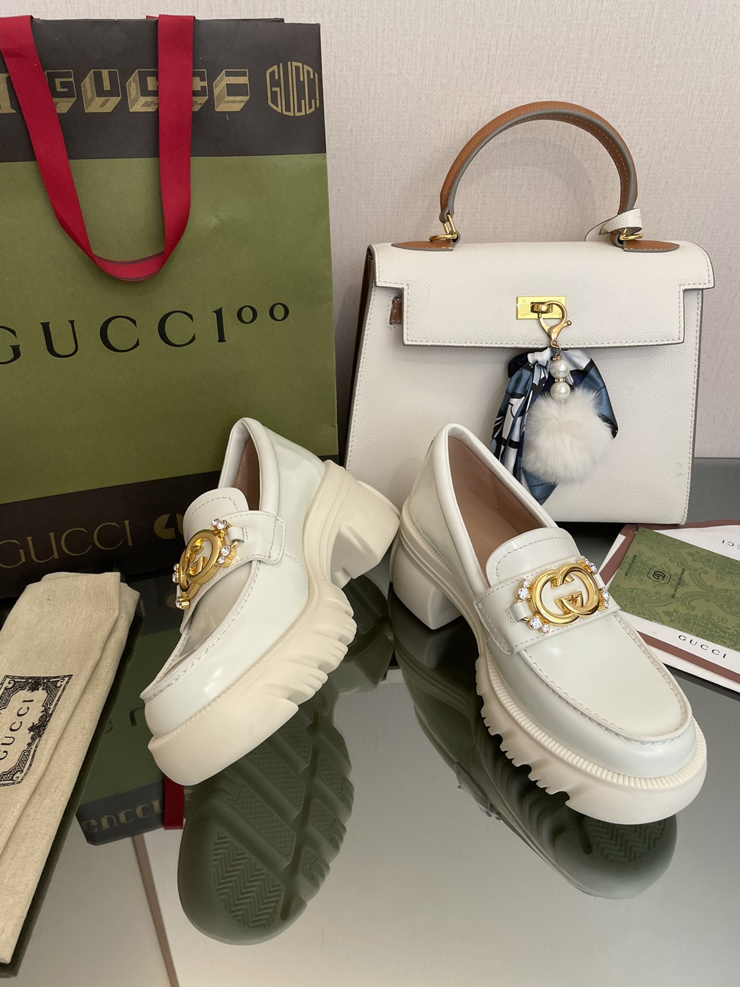 Bagsaaa Gvc*1 LUG SOLE LOAFER White