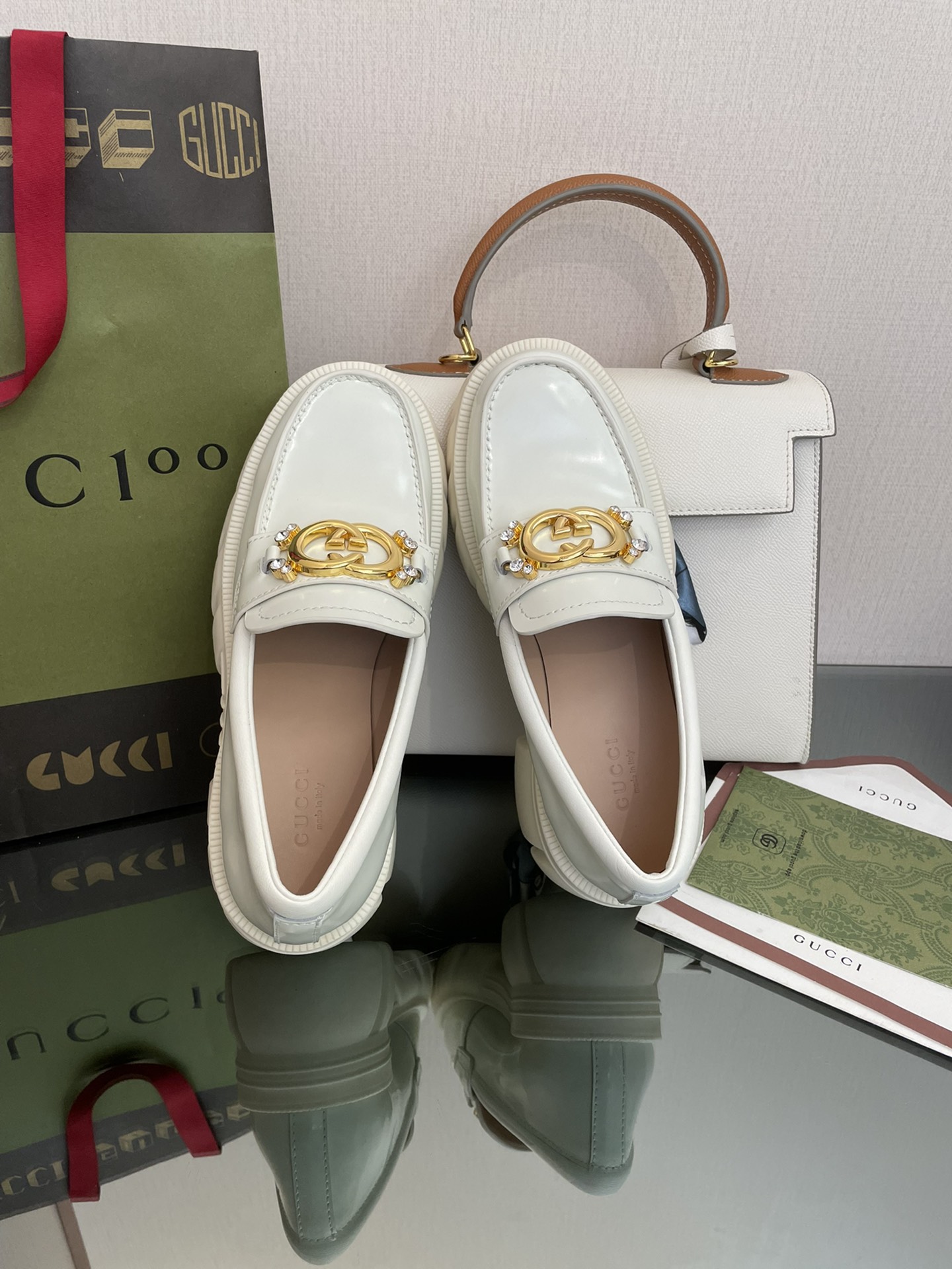 Bagsaaa Gvc*1 LUG SOLE LOAFER White