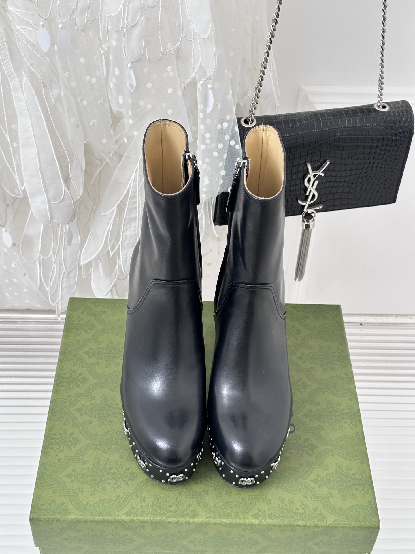 Bagsaaa Gvc*1 GG studded leather ankle boots black