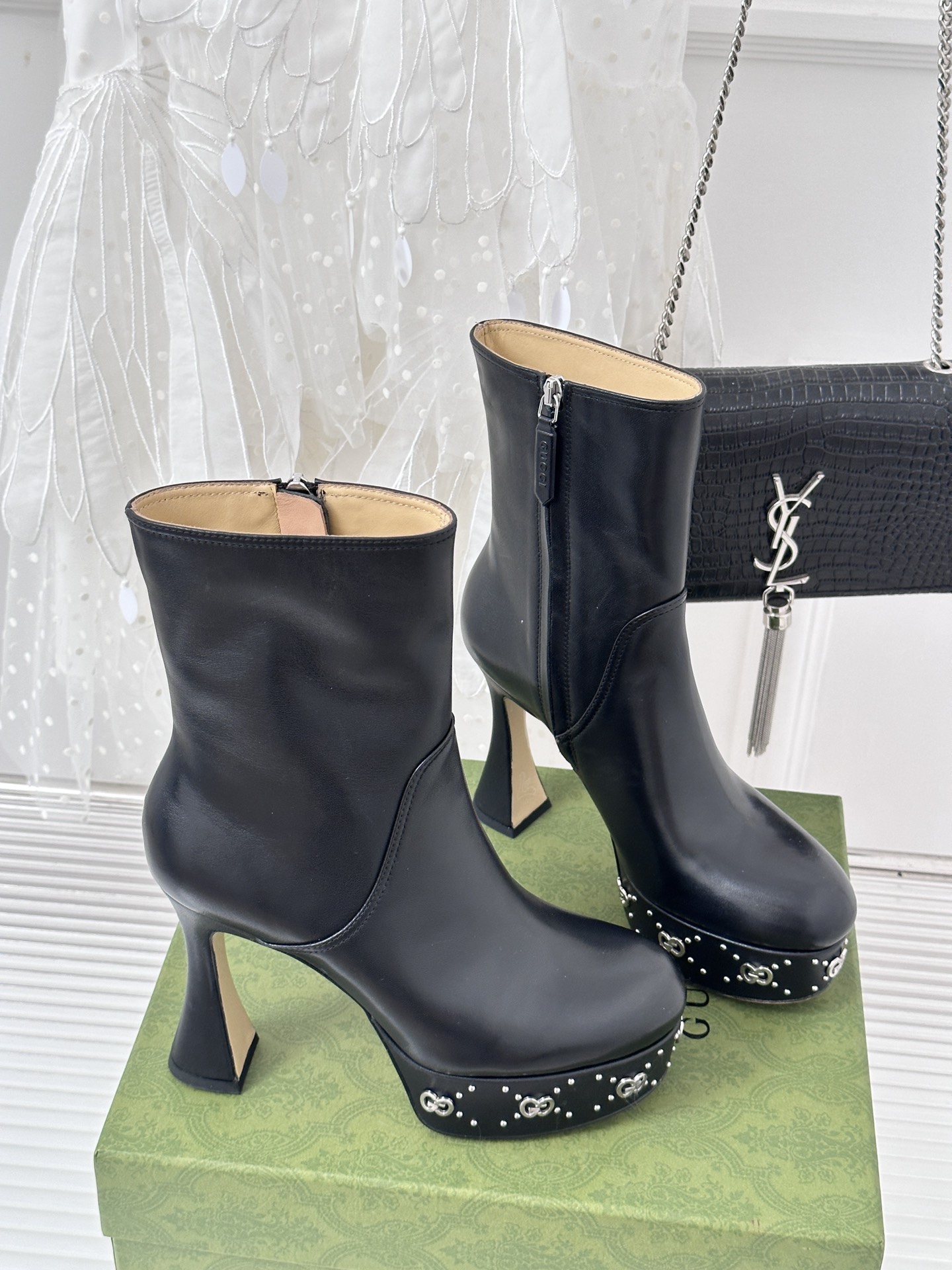 Bagsaaa Gvc*1 GG studded leather ankle boots black