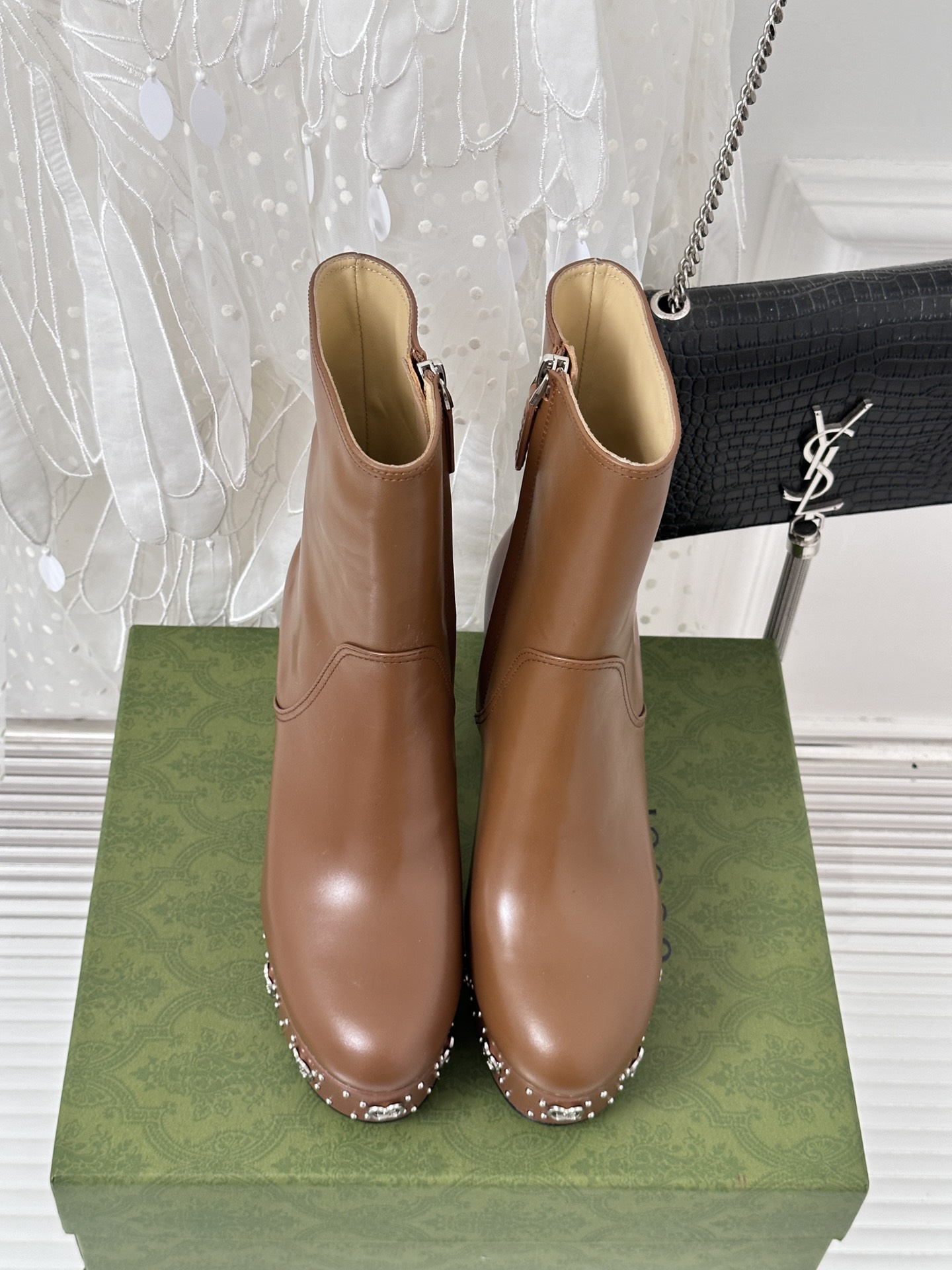 Bagsaaa Gvc*1 GG studded leather ankle boots brown