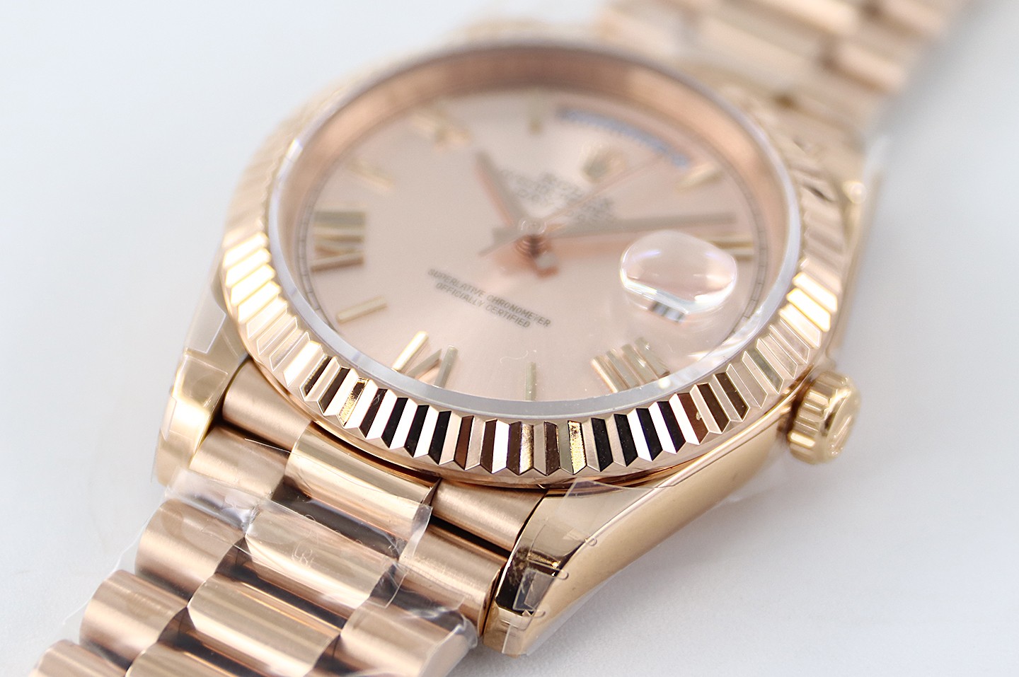 Bagsaaa R01ex Day-Date 40mm Rose Gold