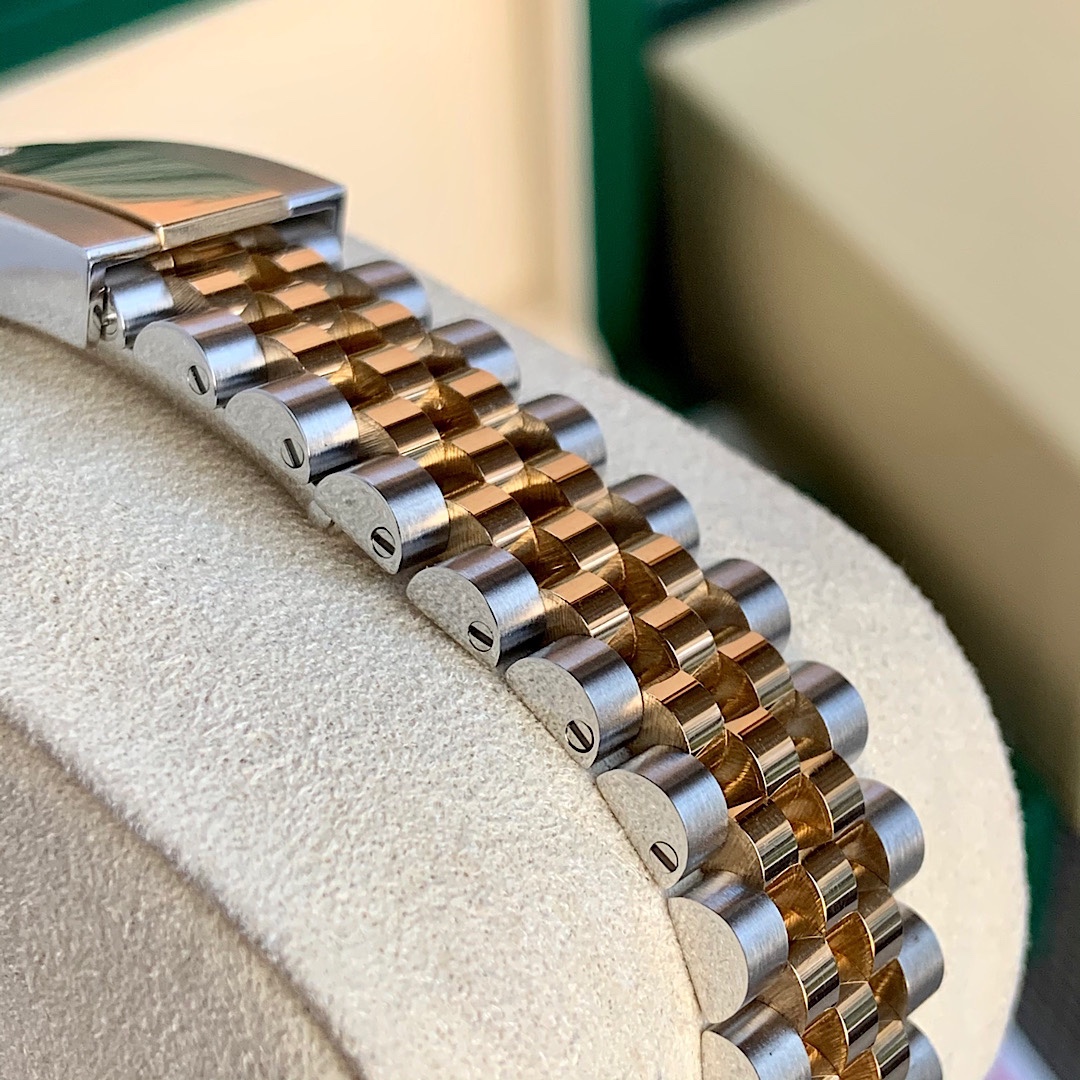 Bagsaaa R01ex Datejust Jubilee Steel & 18K Yellow Gold Champagne Motif Index Dial