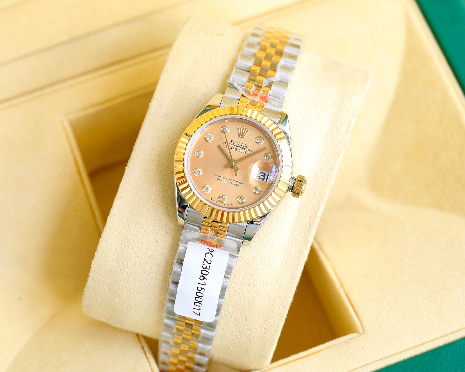 Bagsaaa R01ex Lady Datejust Oystersteel and Silver and Gold Dial 28mm