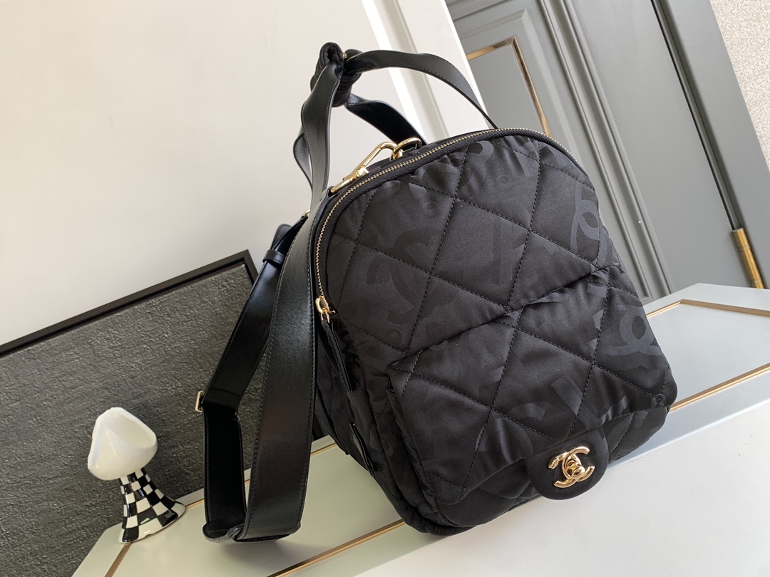 Bagsaaa Ch**el Black Nylon Coco Neige Two-in-One Duffle/Backpack - 51*23*20.5cm
