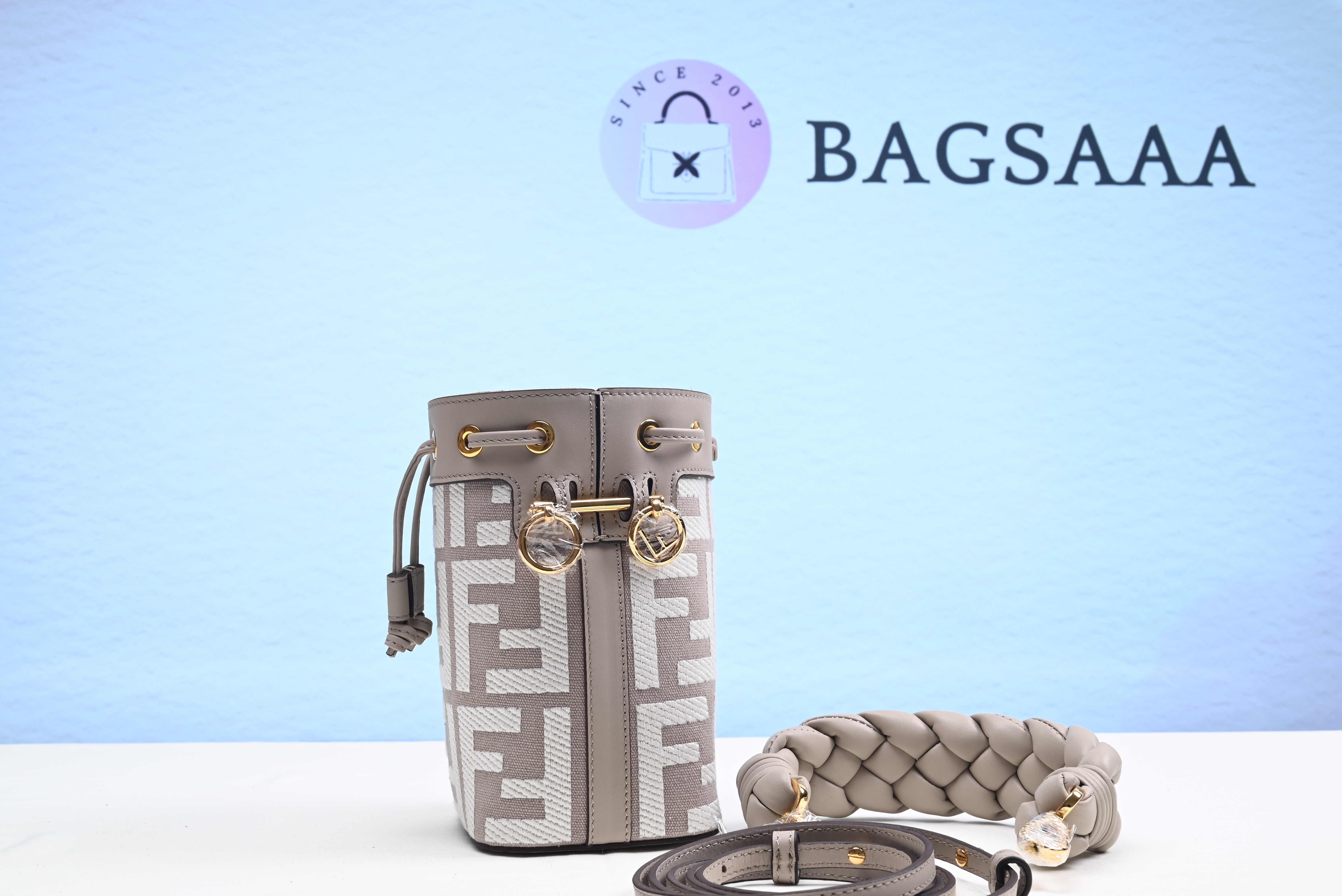Bagsaaa F**di Mon Tresor Grey canvas FF mini bag - 18*10*12cm