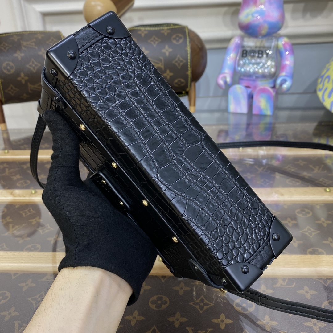 Bagsaaa L0vis Vvtt0n Petite Malle Bag Matte Alligator black leather - 20 x 12.5 x 6 cm