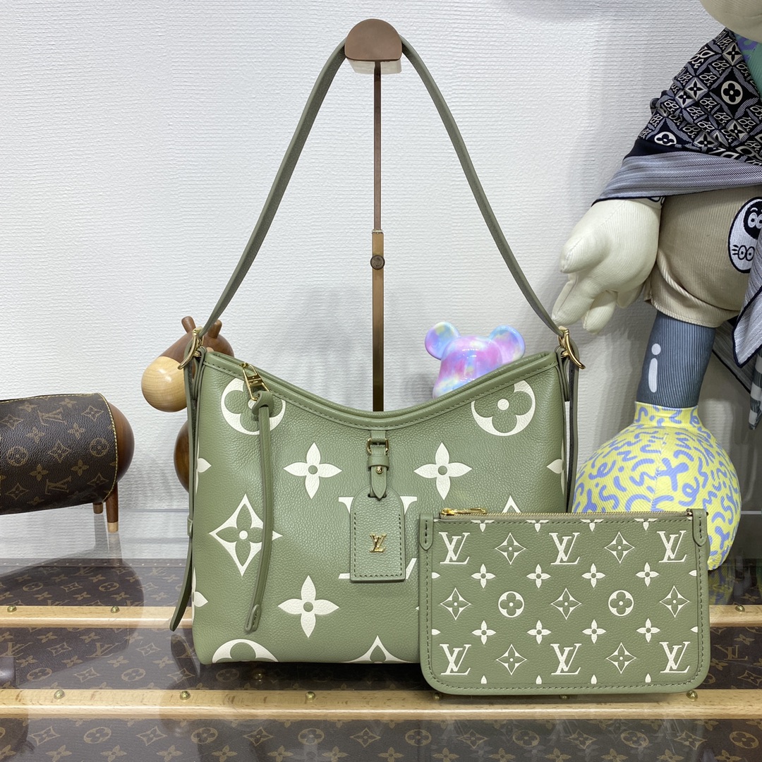 Bagsaaa L0vis Vvtt0n Carryall PM bag green - 29.5 x 24 x 12 cm