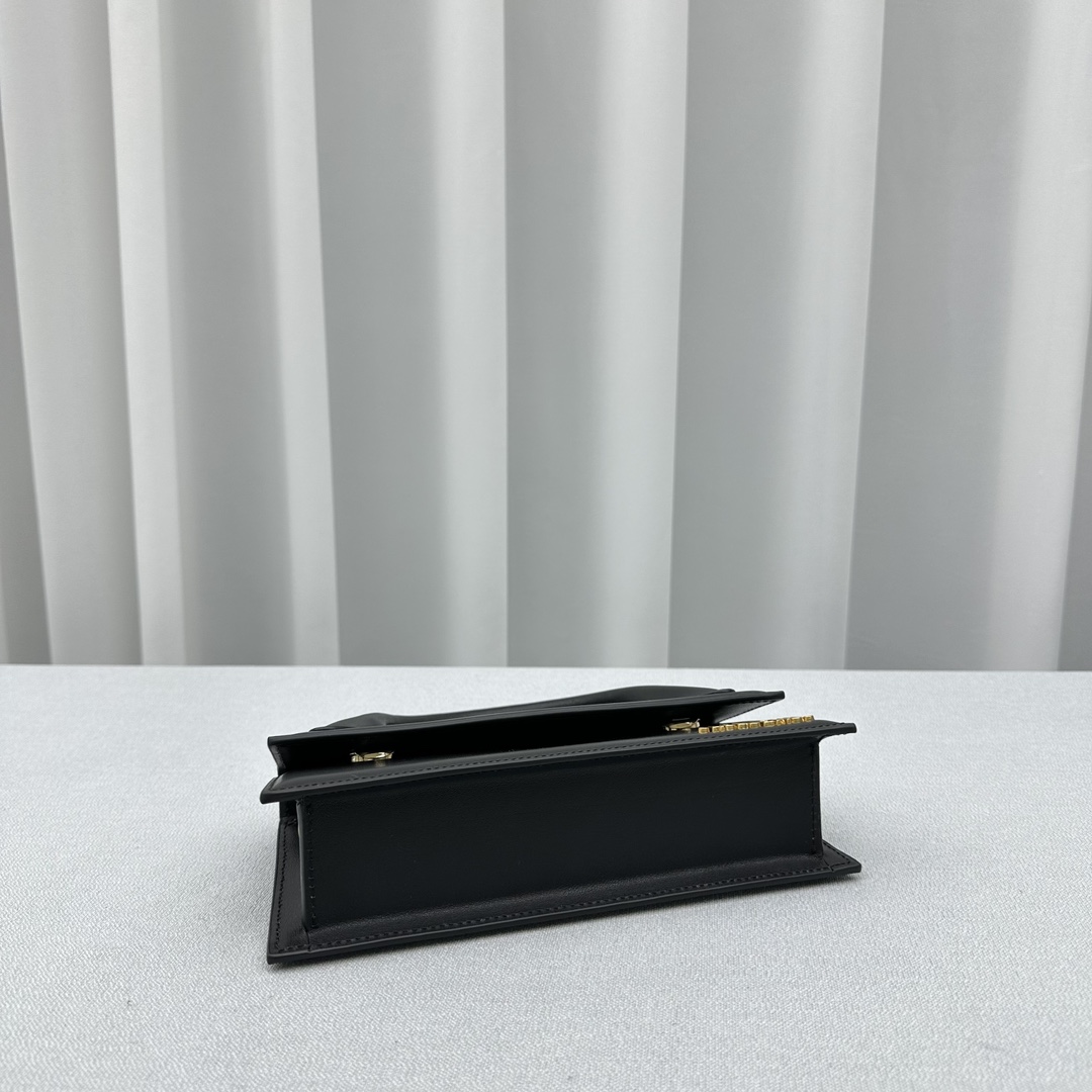 Bagsaaa Jacquemus Le Chiquito Long Black - 21x10x6cm