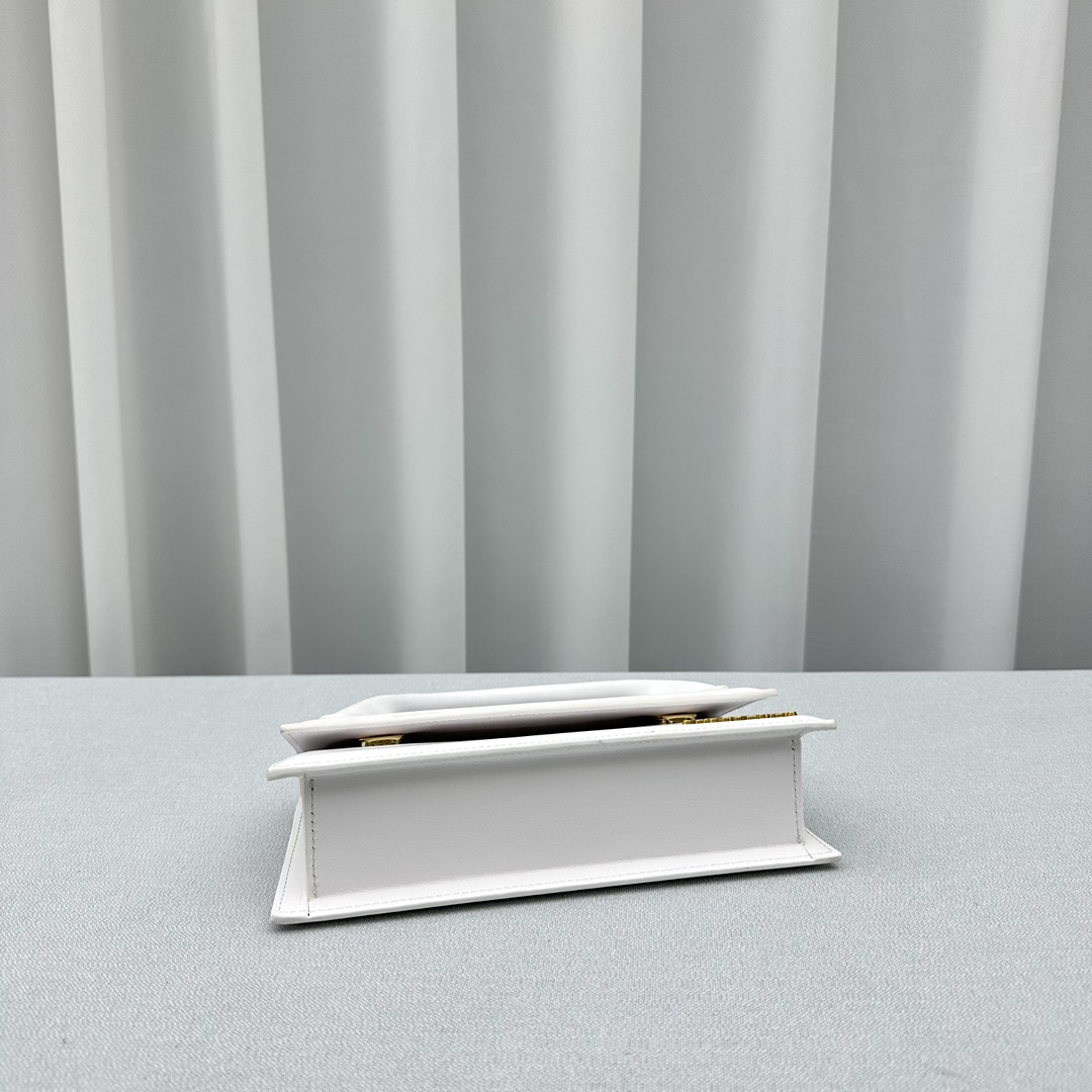 Bagsaaa Jacquemus Le Chiquito Long White - 21x10x6cm