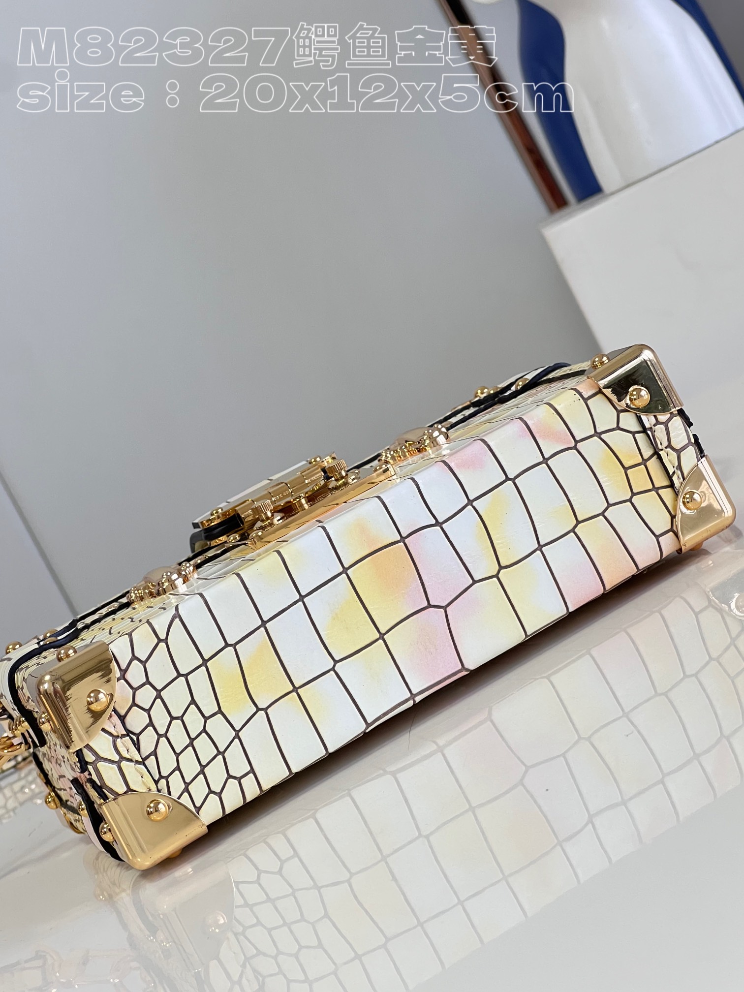 Bagsaaa L0vis Vvtt0n Petite Malle Bag Alligator crocodile leathe Royal Garden color