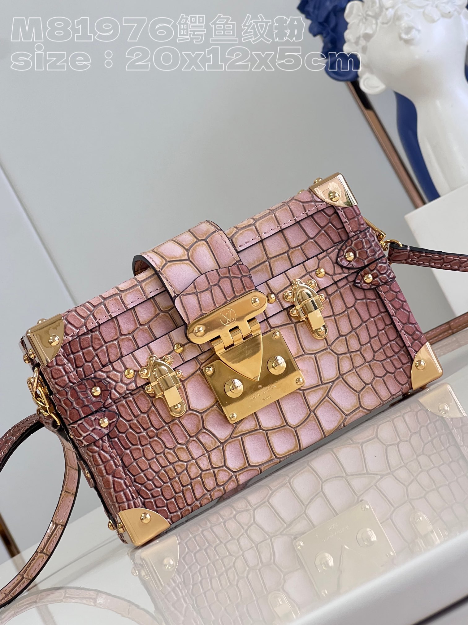 Bagsaaa L0vis Vvtt0n Petite Malle Bag Alligator crocodile leathe pink