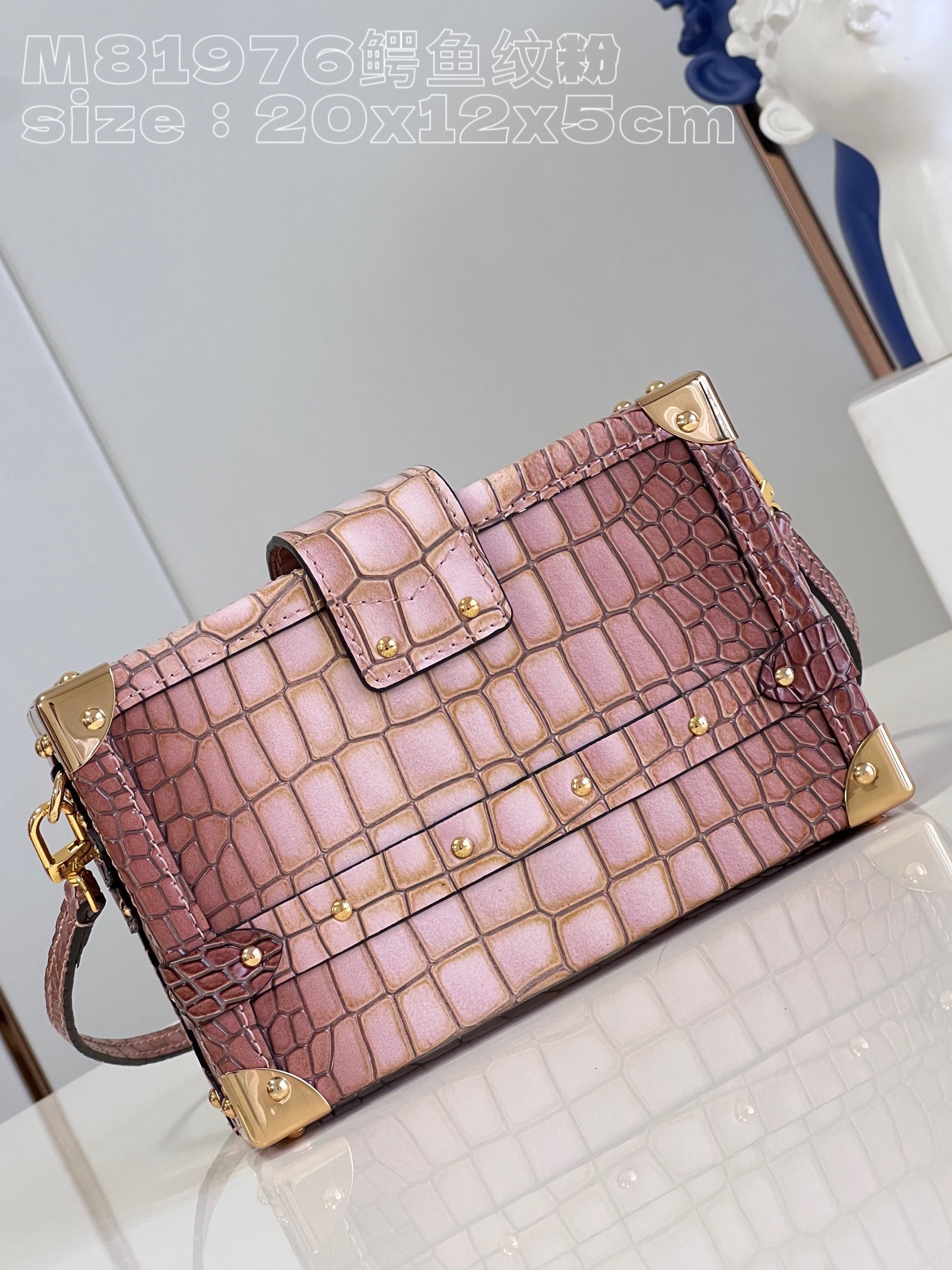 Bagsaaa L0vis Vvtt0n Petite Malle Bag Alligator crocodile leathe pink