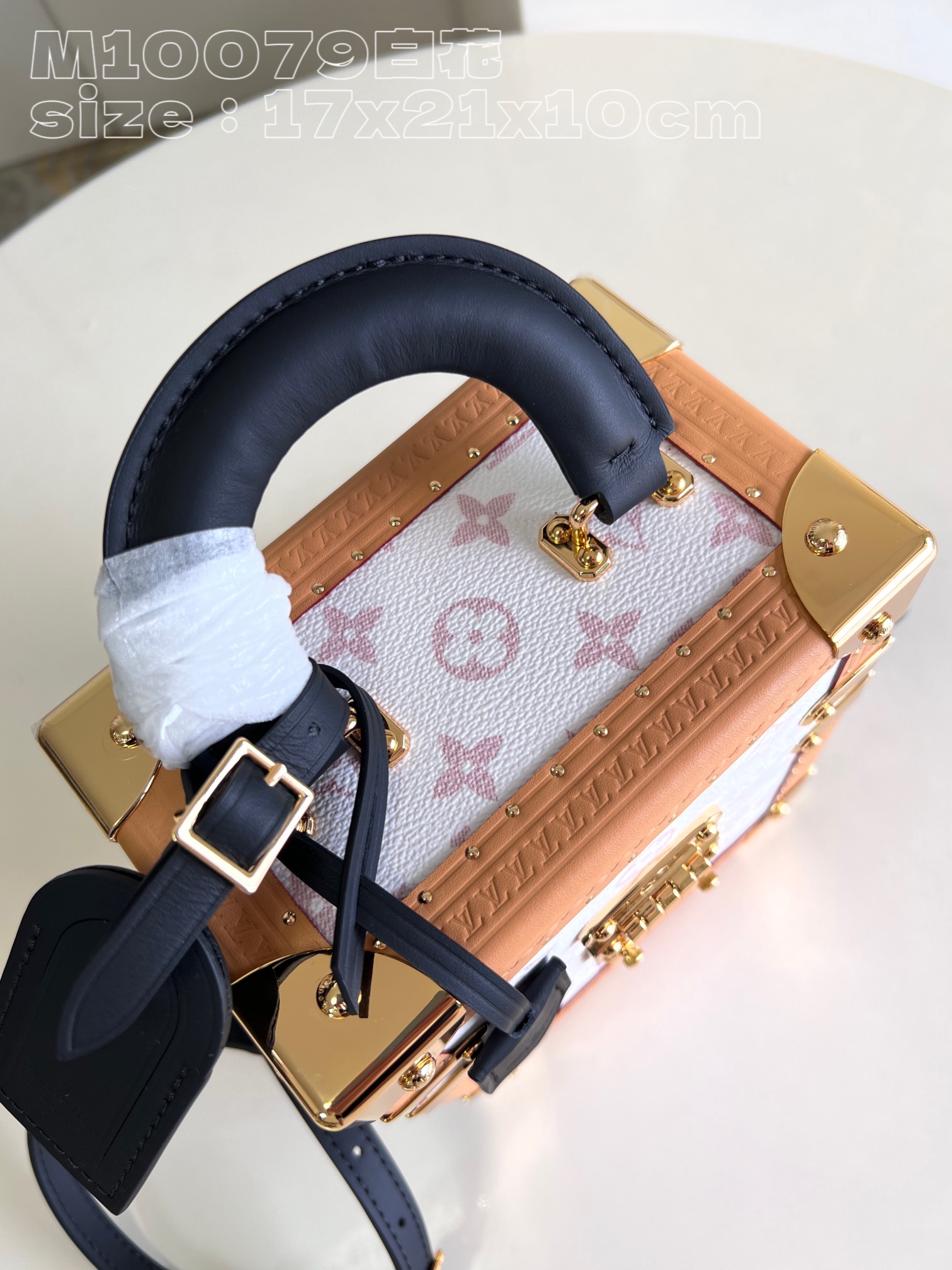 Bagsaaa L0vis Vvtt0n Camera Box White