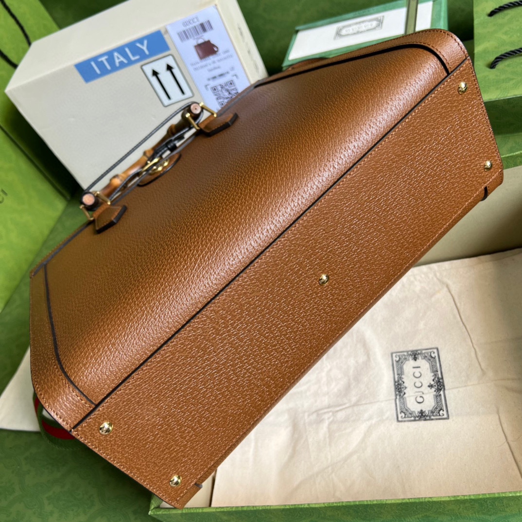 BAGSAAA Gvc*1 DIANA MEDIUM TOTE BAG BROWN