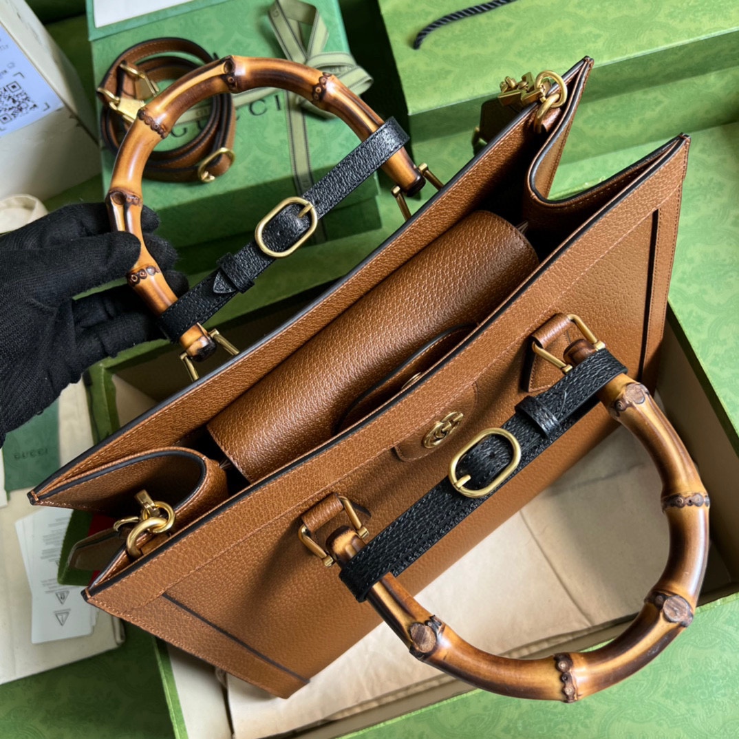 BAGSAAA Gvc*1 DIANA MEDIUM TOTE BAG BROWN