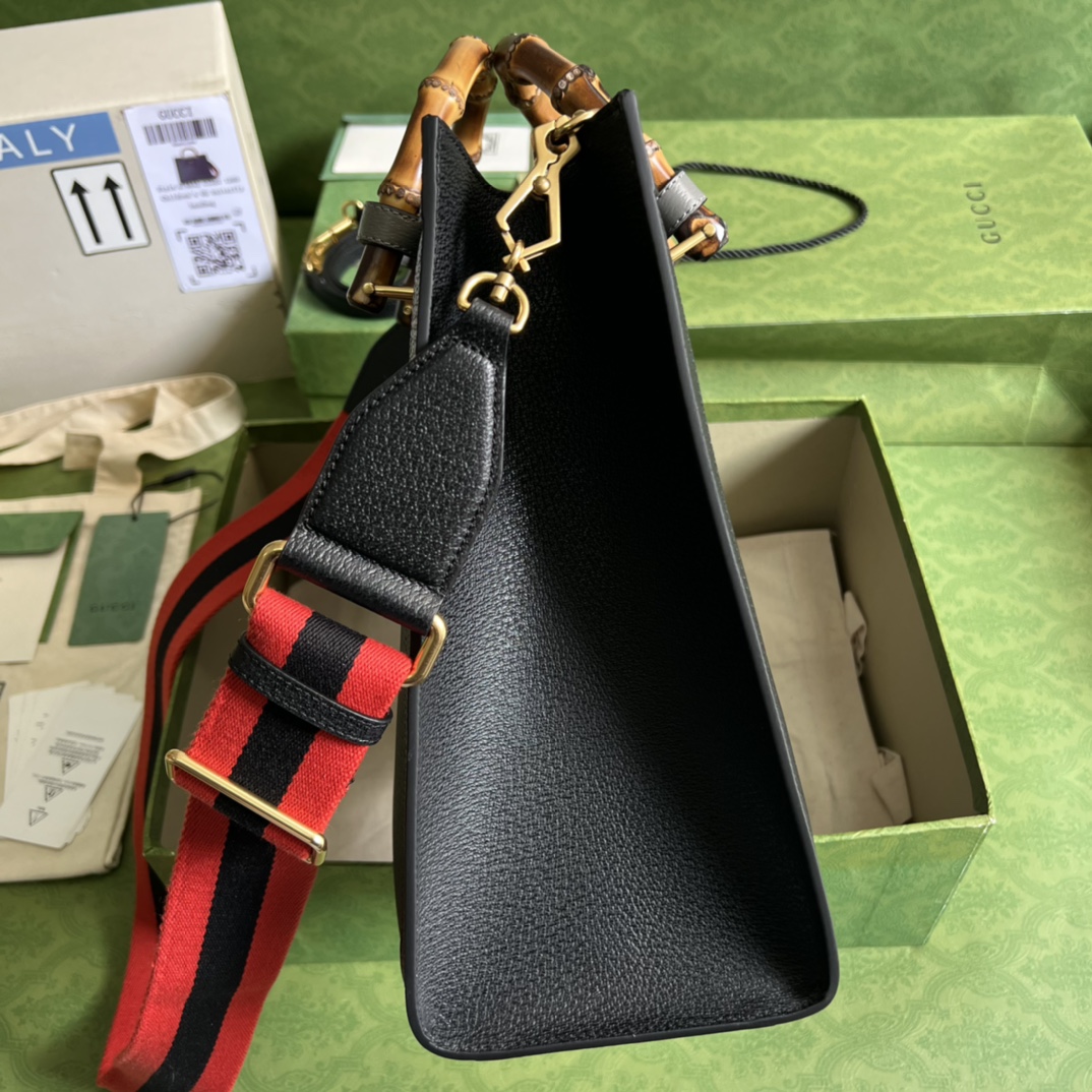 BAGSAAA Gvc*1 DIANA MEDIUM TOTE BAG BLACK