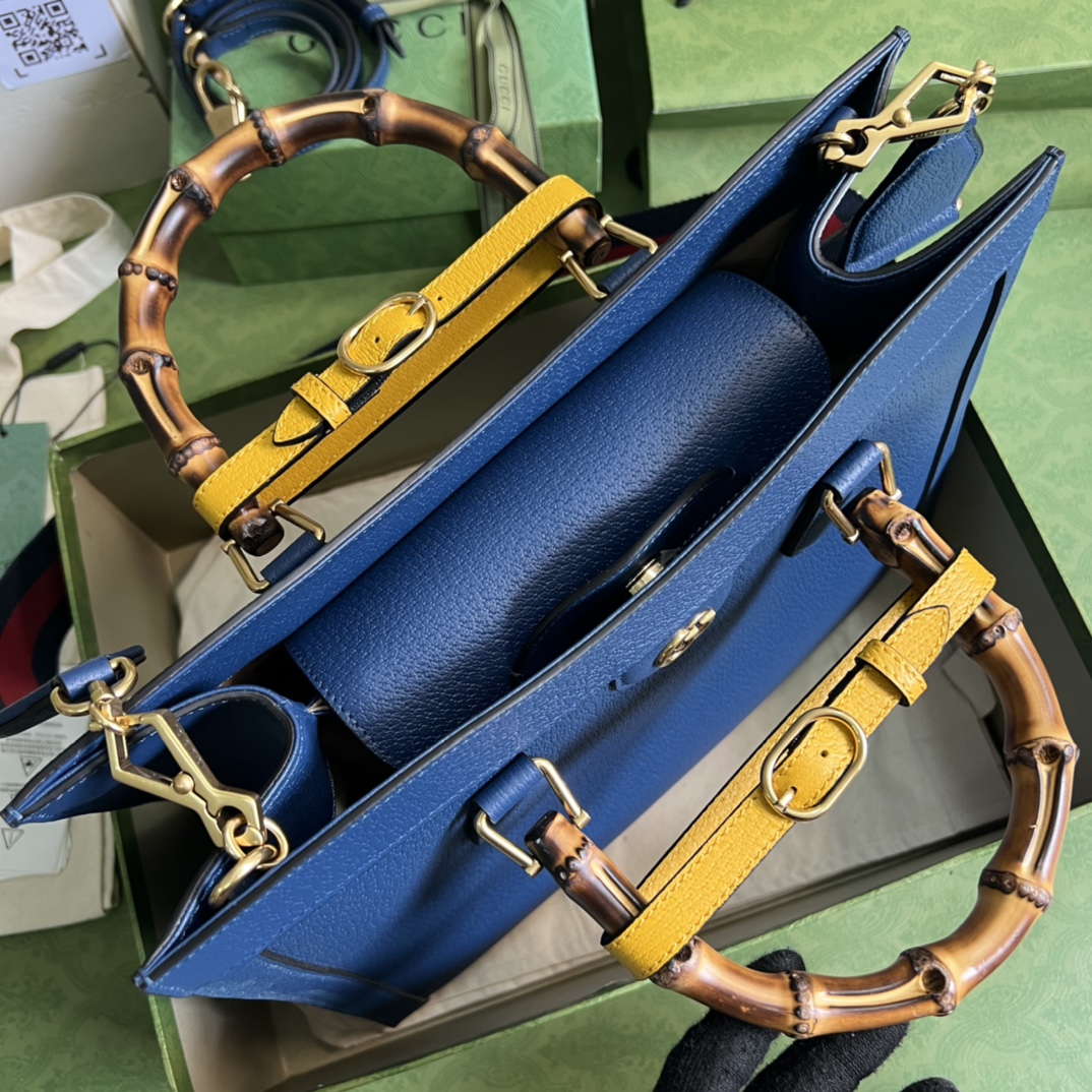 BAGSAAA Gvc*1 DIANA MEDIUM TOTE BAG BLUE