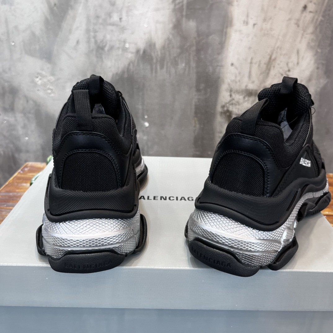 BAGSAAA Ba1en*iaga BLACK ‘TRIPLE S’ SNEAKERS BLACK