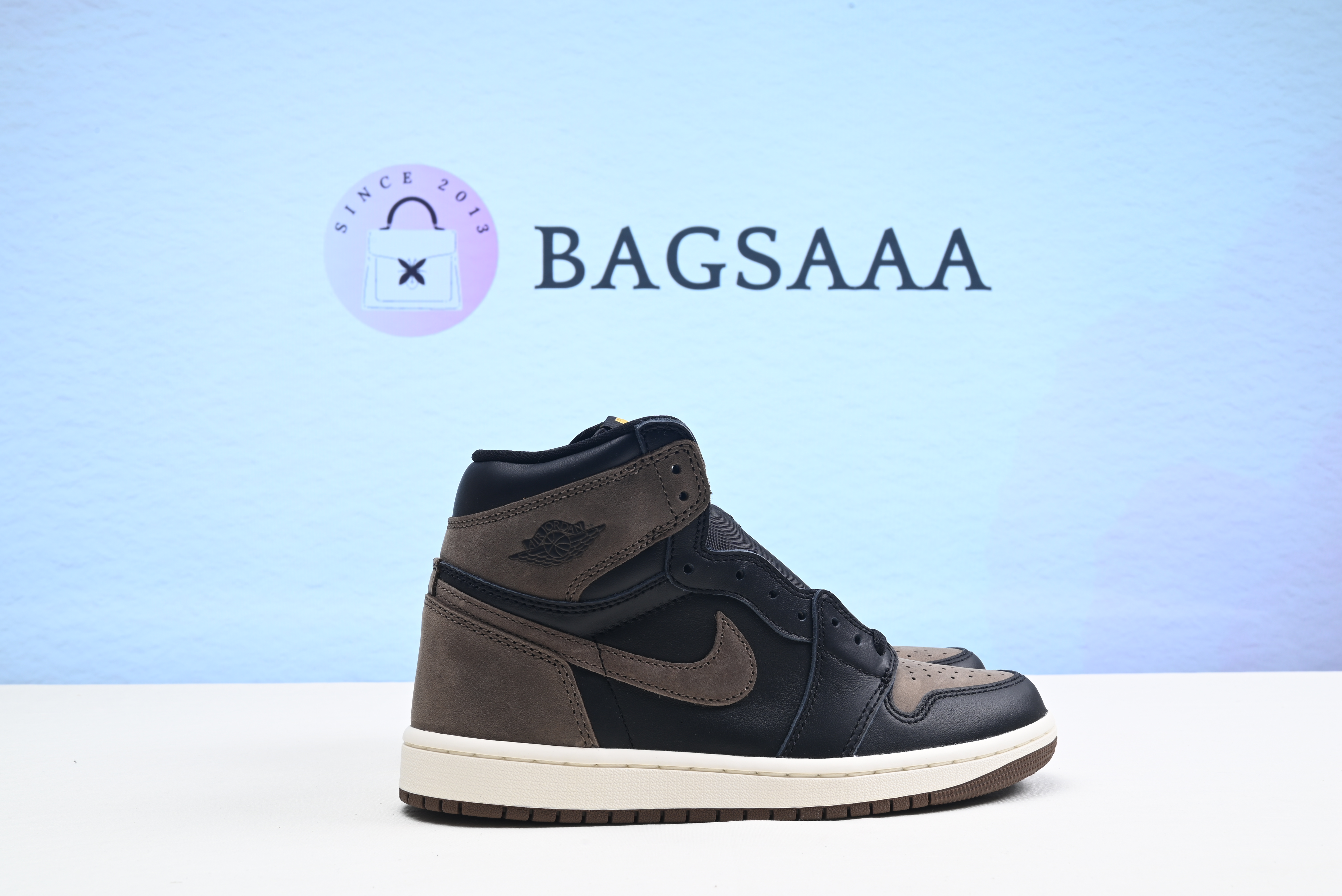 Bombline Air Jordan 1 Retro High OG ‘Palomino’