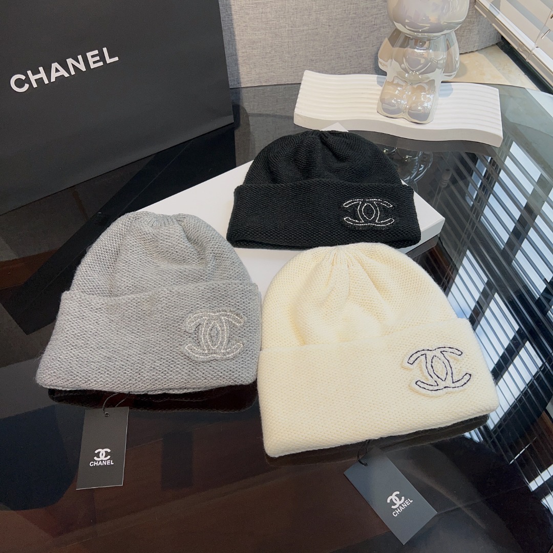 Bagsaaa Ch**el Beanie