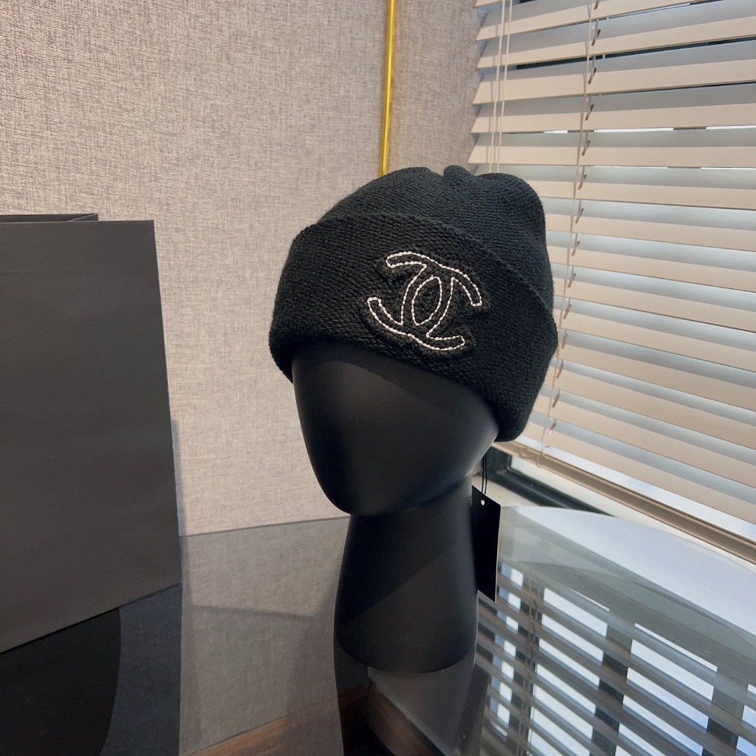 Bagsaaa Ch**el Beanie