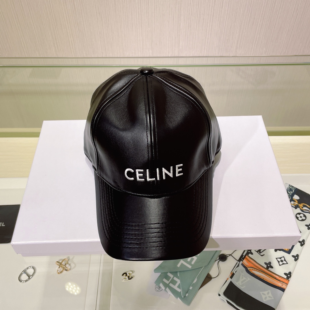 Bagsaaa Ce1i*e Cap Black Leather