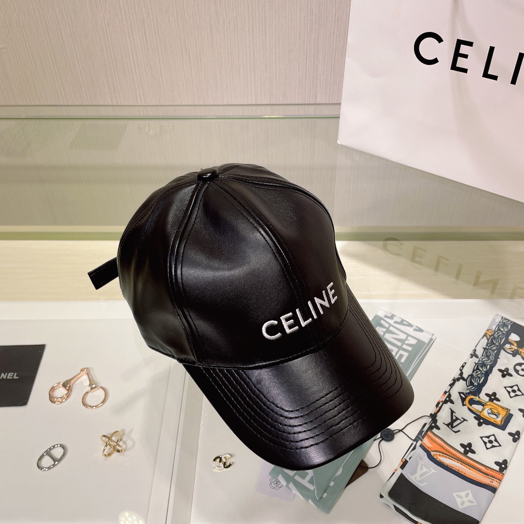Bagsaaa Ce1i*e Cap Black Leather