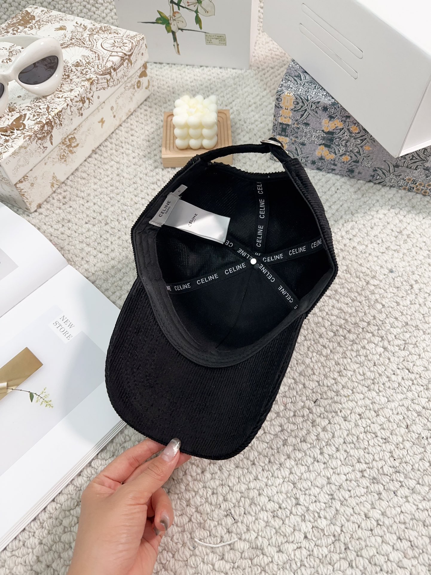 Bagsaaa Ce1i*e Cap Black Hat
