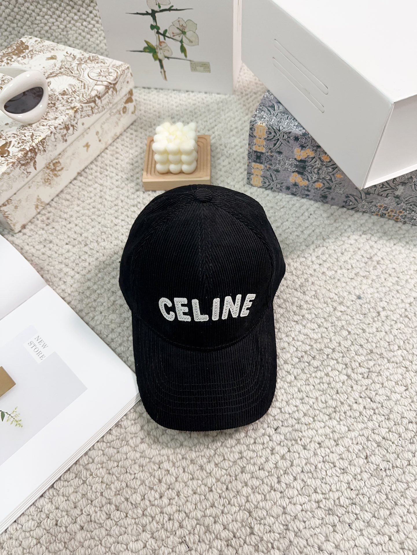 Bagsaaa Ce1i*e Cap Black Hat