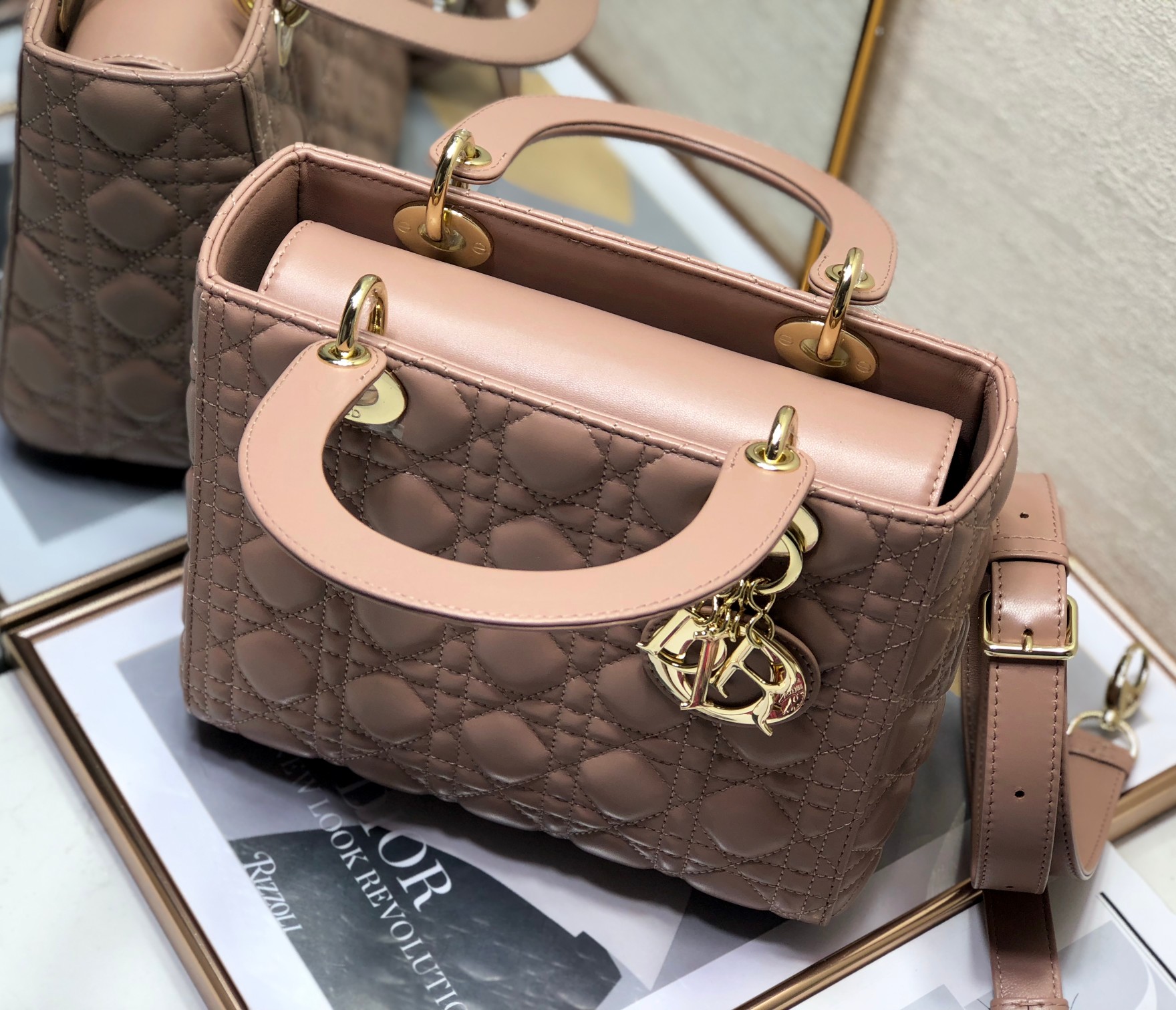 Bagsaaa D10r Lady Medium Nude Bag 24cm