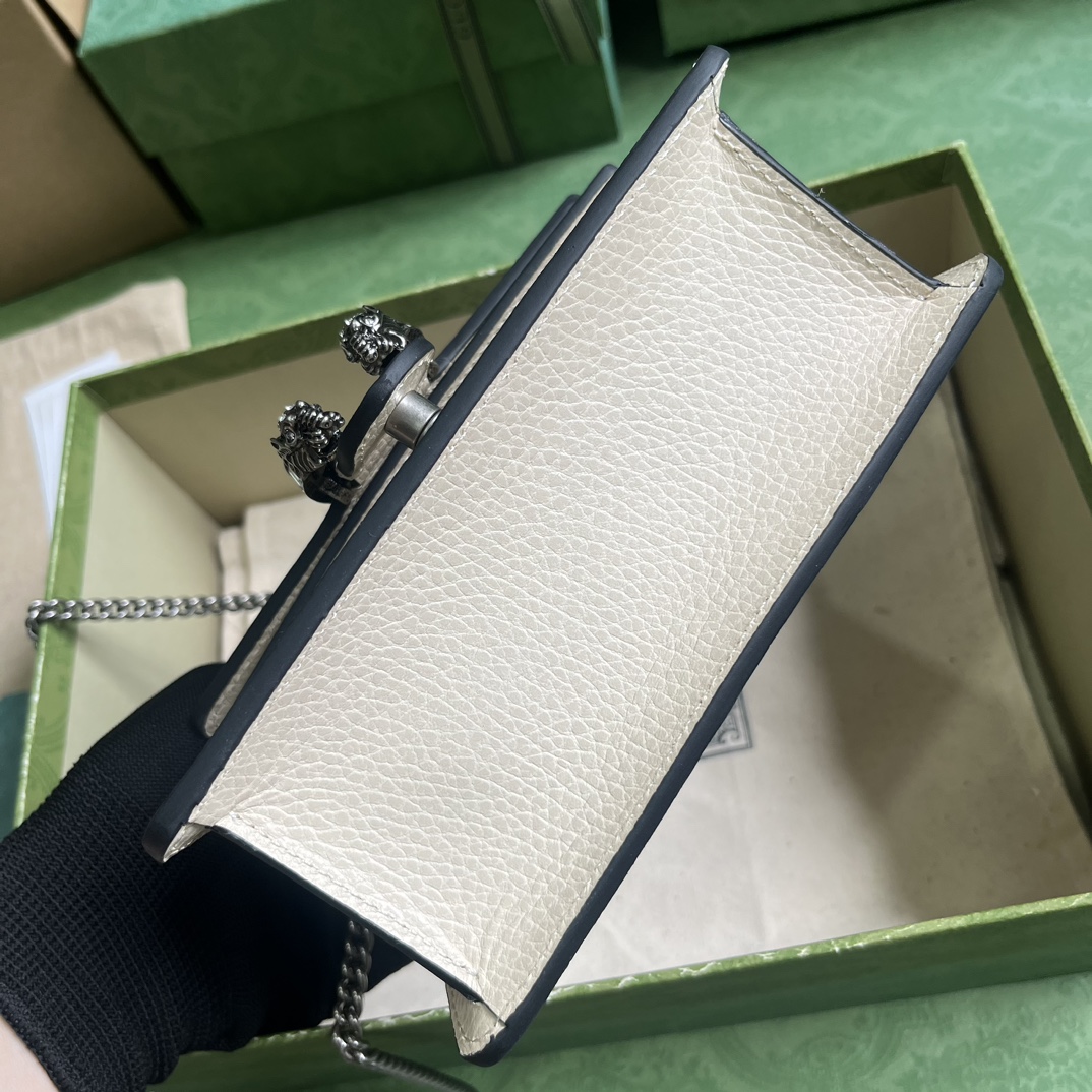 Bagsaaa Gvc*1 Dionysus mini top handle in white - 18x12x6cm
